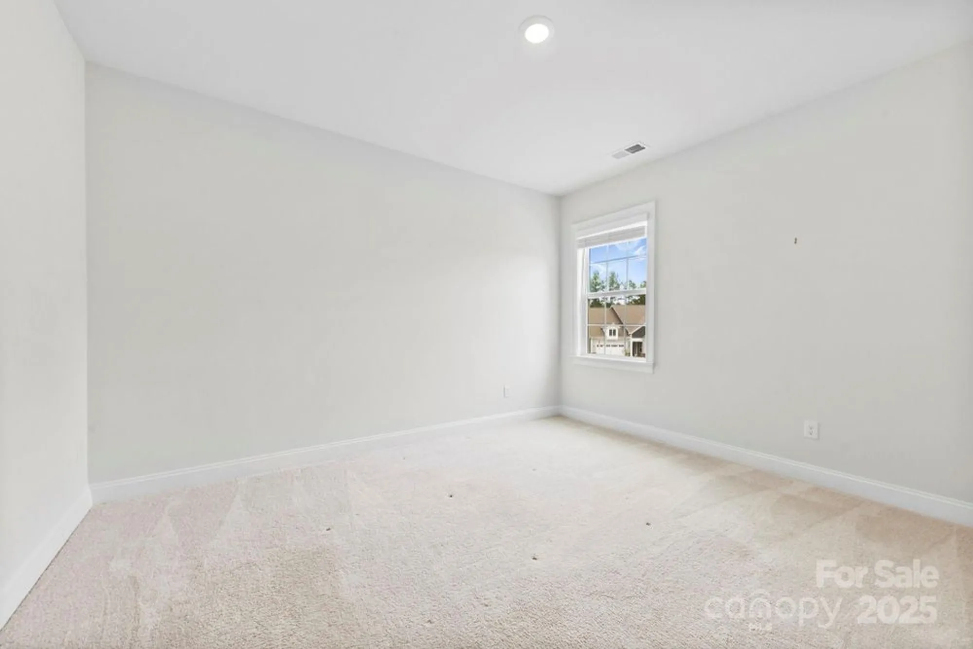 Property Slideshow image 31 of 48 | 1300 dali blvd, Mount Holly, NC, 28120