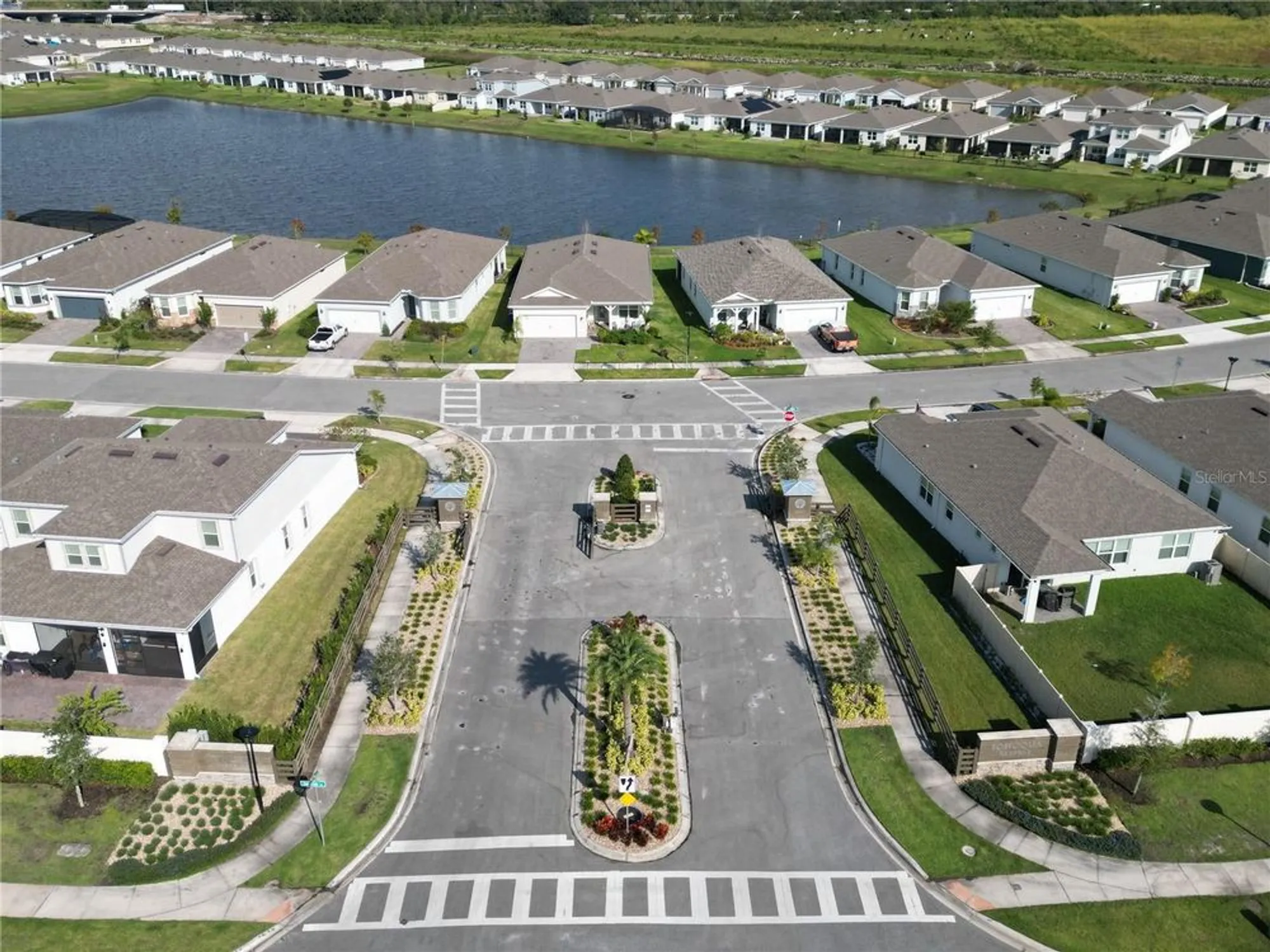 Property Slideshow image 37 of 42 | 1973 spring shower cir, Kissimmee, FL, 34744