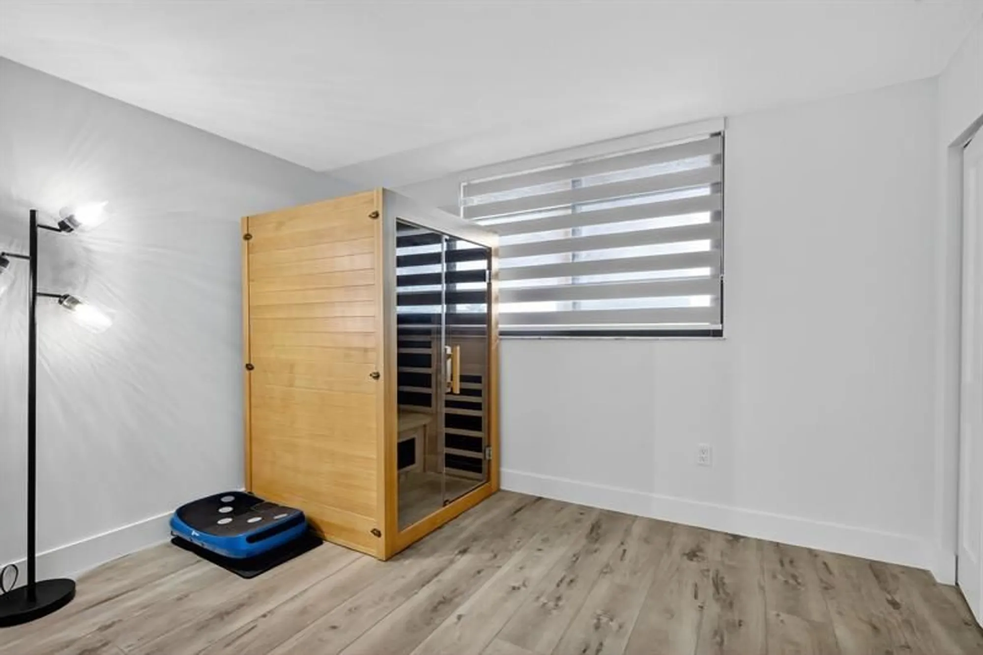 Property Slideshow image 23 of 52 | 1000 colony point cir 501, Pembroke Pines, FL, 33026