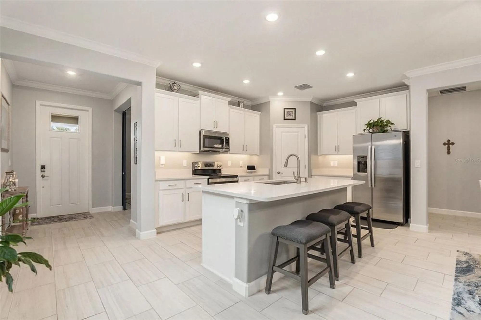 Property Slideshow image 10 of 39 | 16816 shell bay dr, Land O Lakes, FL, 34638