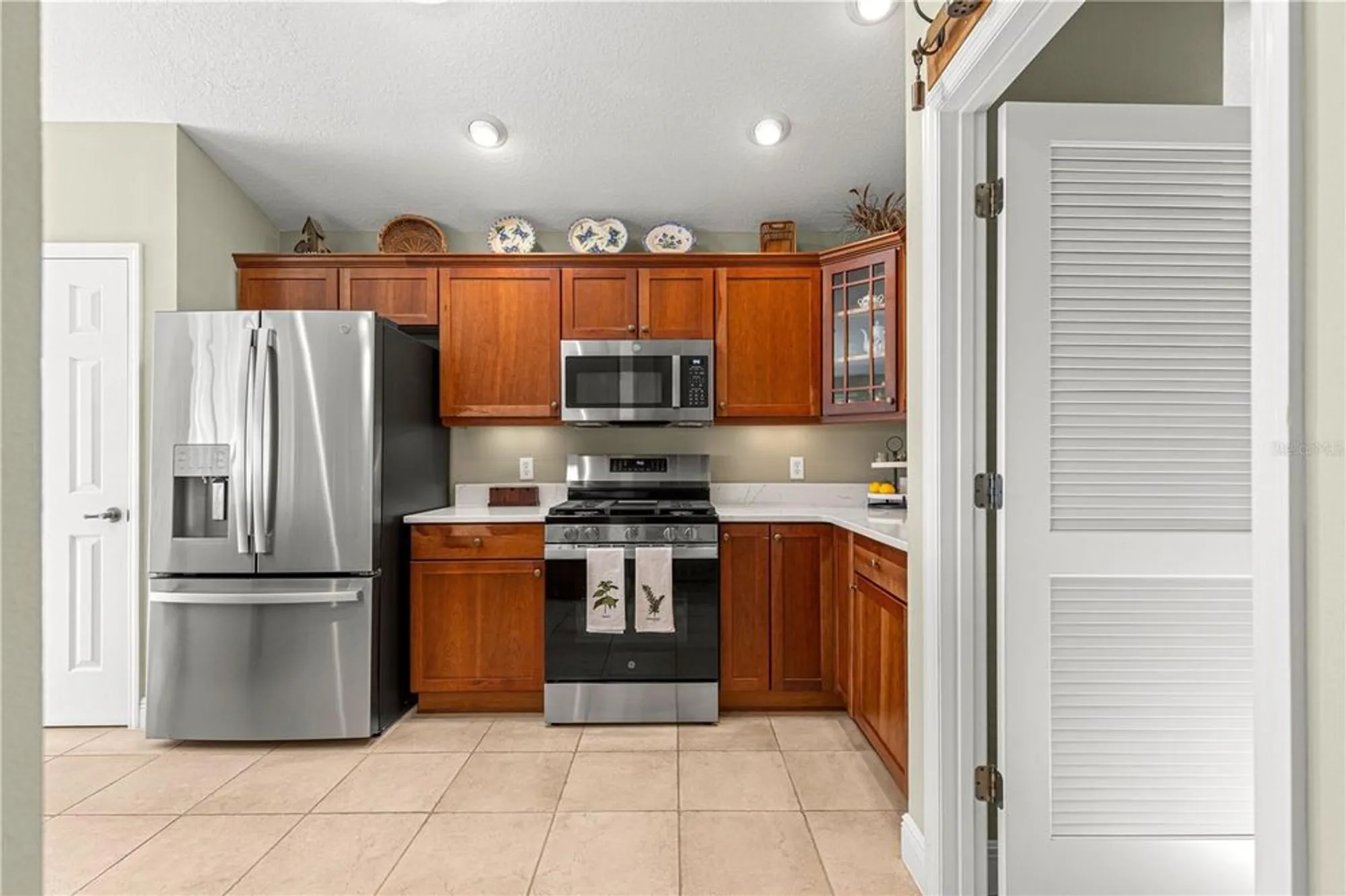 Property Slideshow image 25 of 51 | 949 isle of palms path, The Villages, FL, 32162