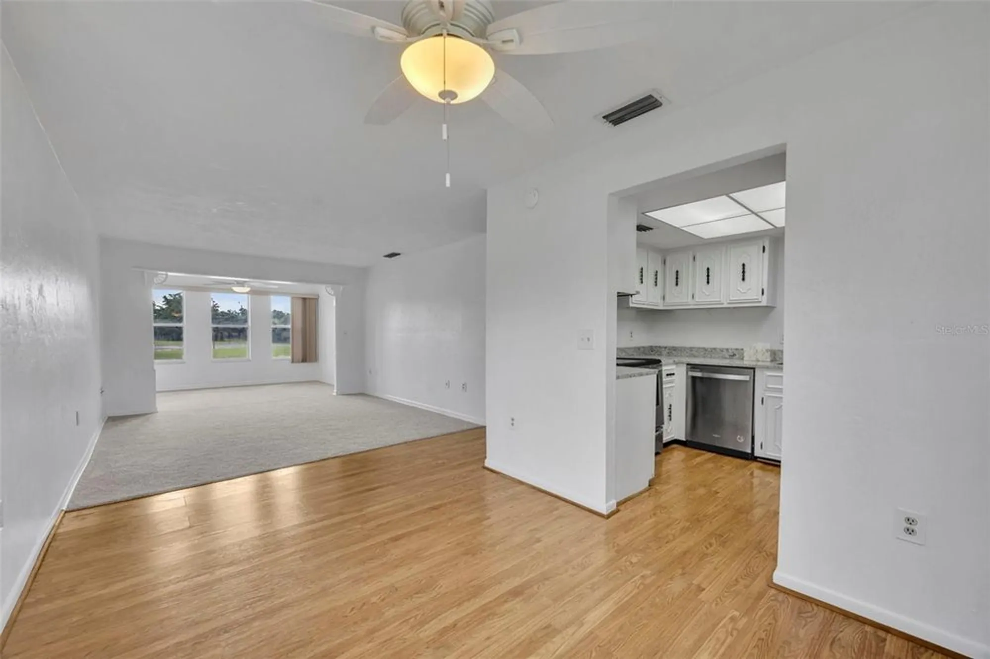 Property Slideshow image 14 of 43 | 19201 sandalwood dr # 19201, Wildwood, FL, 34785