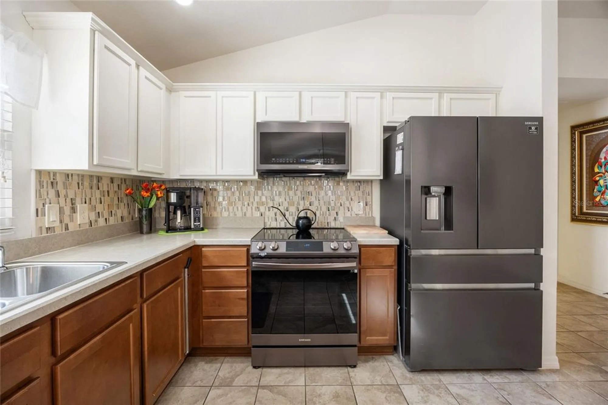 Property Slideshow image 12 of 37 | 431 jarquin way, The Villages, FL, 32162