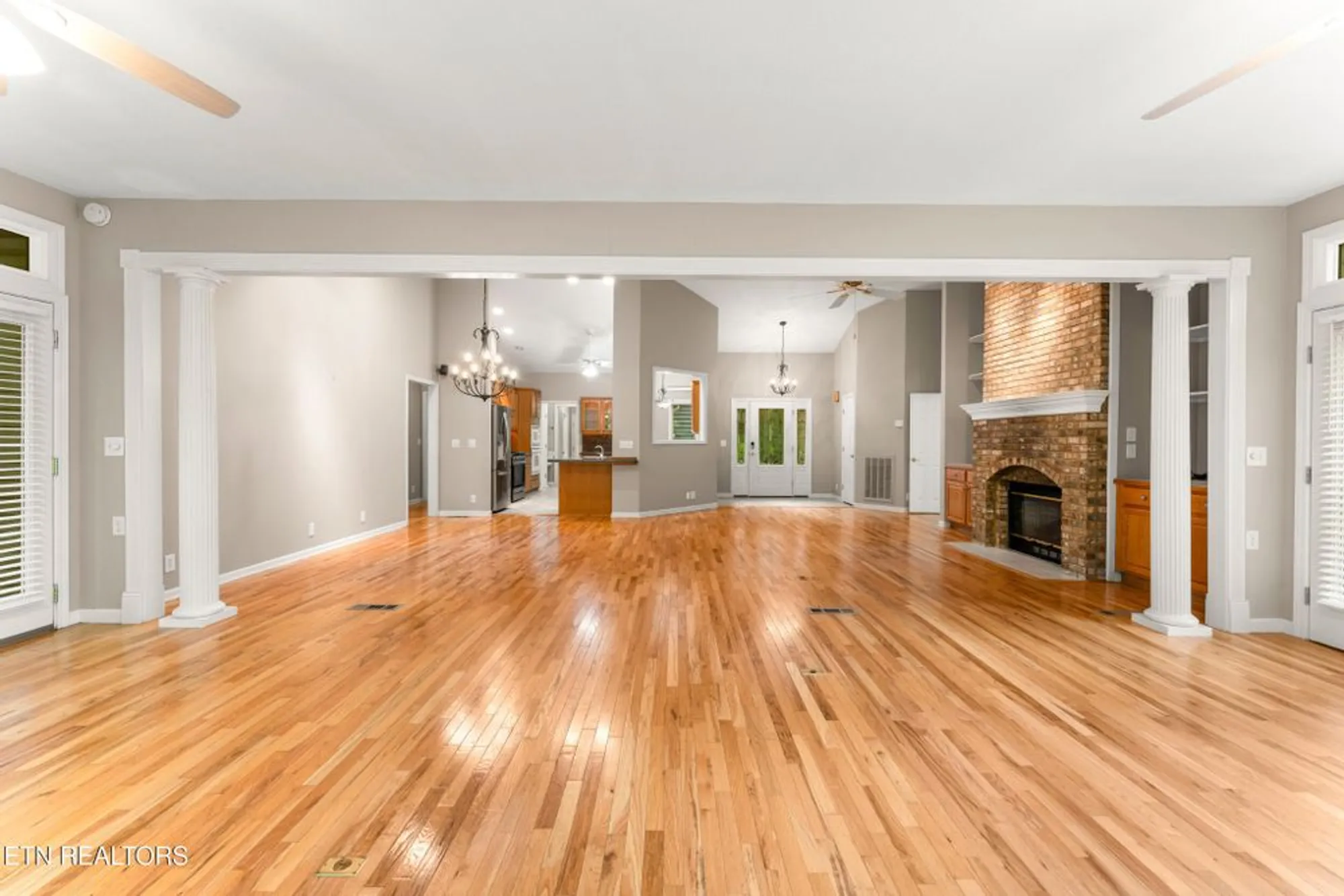 Property Slideshow image 9 of 58 | 123 inata cir, Loudon, TN, 37774