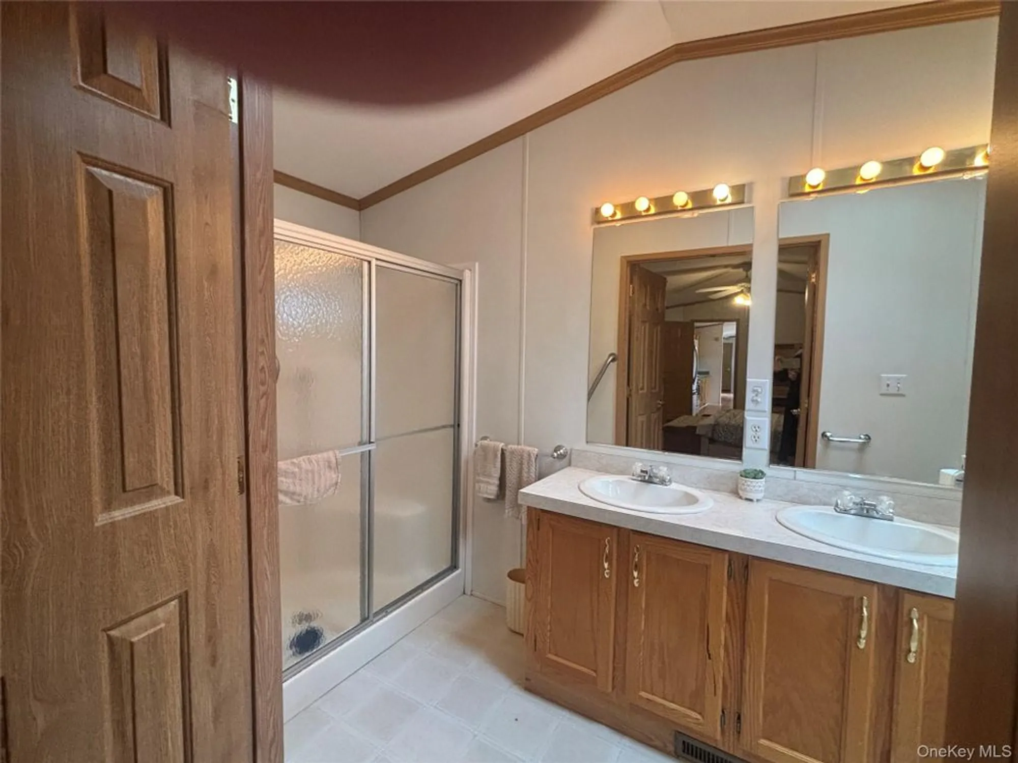 Property Slideshow image 17 of 28 | 1661 old country rd unit 280, Riverhead, NY, 11901