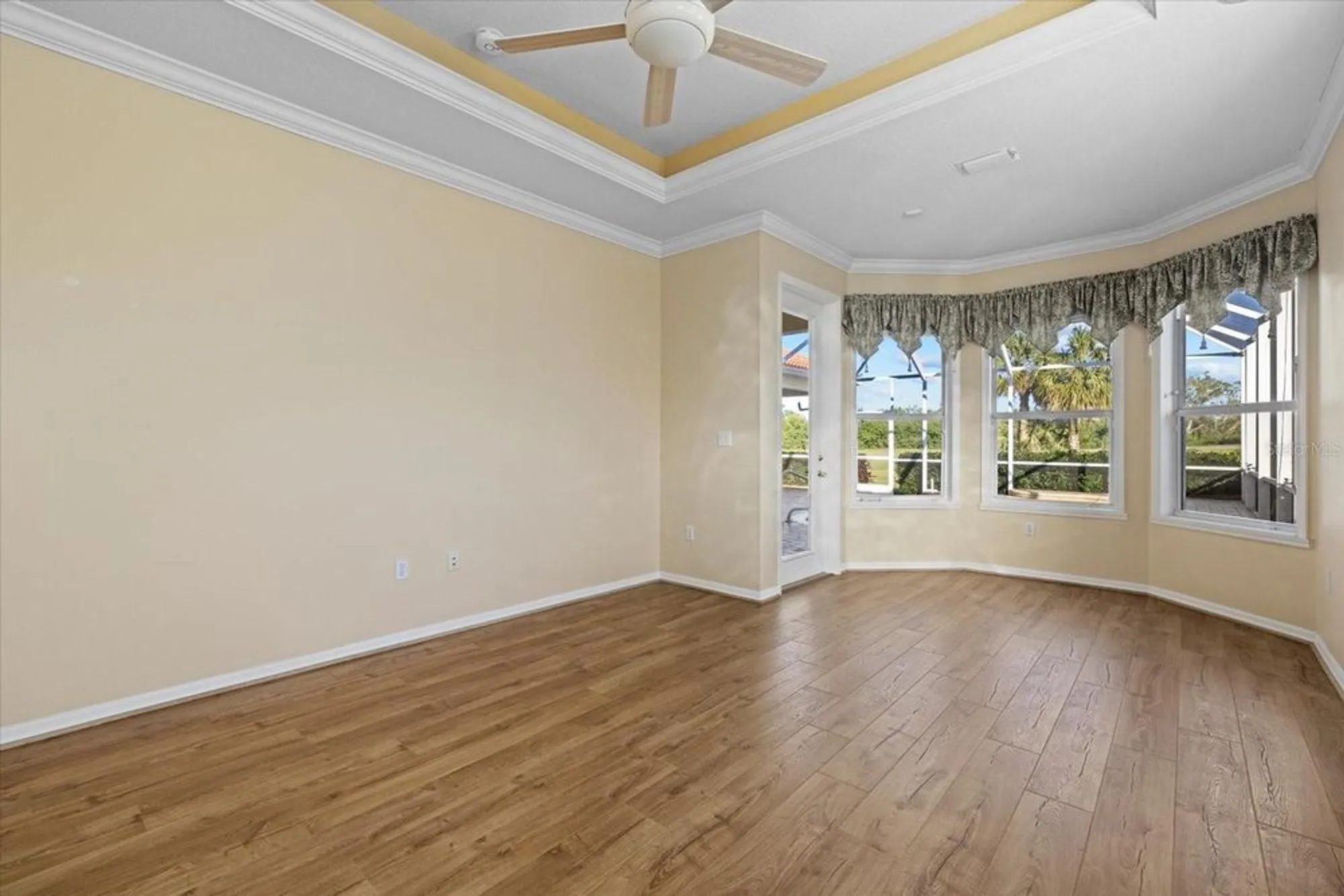Property Slideshow image 10 of 35 | 6210 cormorant ct, Bradenton, FL, 34203