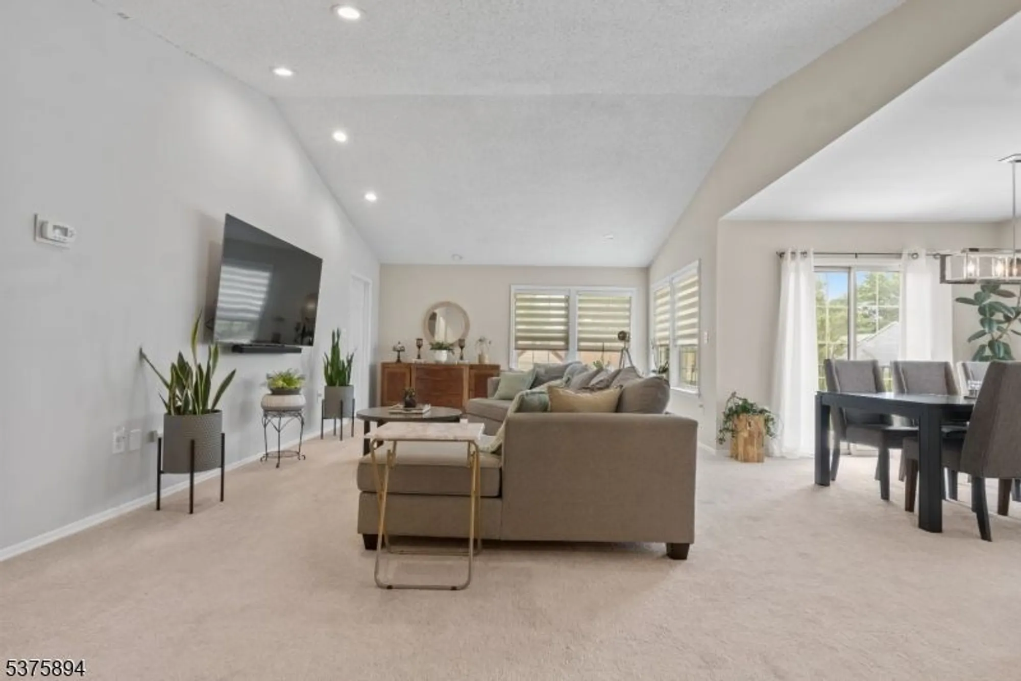 Property Slideshow image 7 of 19 | 20 dorchester dr, Monroe Twp, NJ, 08831