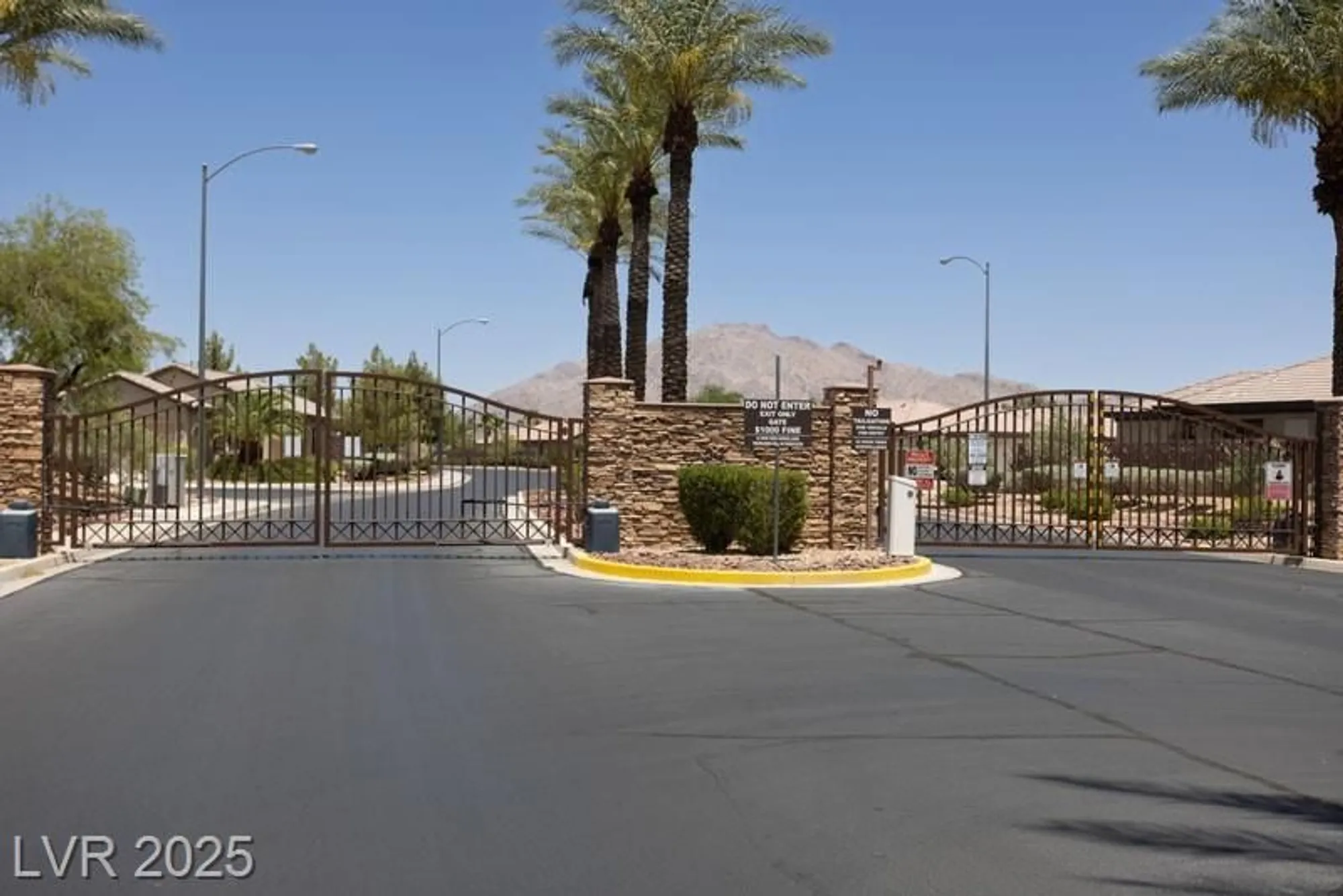Property Slideshow image 3 of 43 | 5935 saddle horse ave, Las Vegas, NV, 89122
