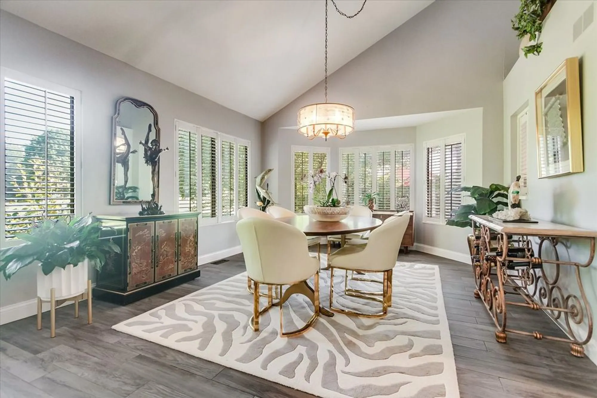 Property Slideshow image 6 of 42 | 970 longmeadow ct, Lake Barrington, IL, 60010
