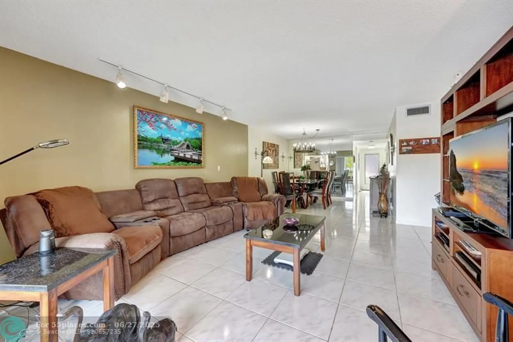 Property Slideshow image 10 of 30 | 3551 inverrary dr 110, Lauderhill, FL, 33319