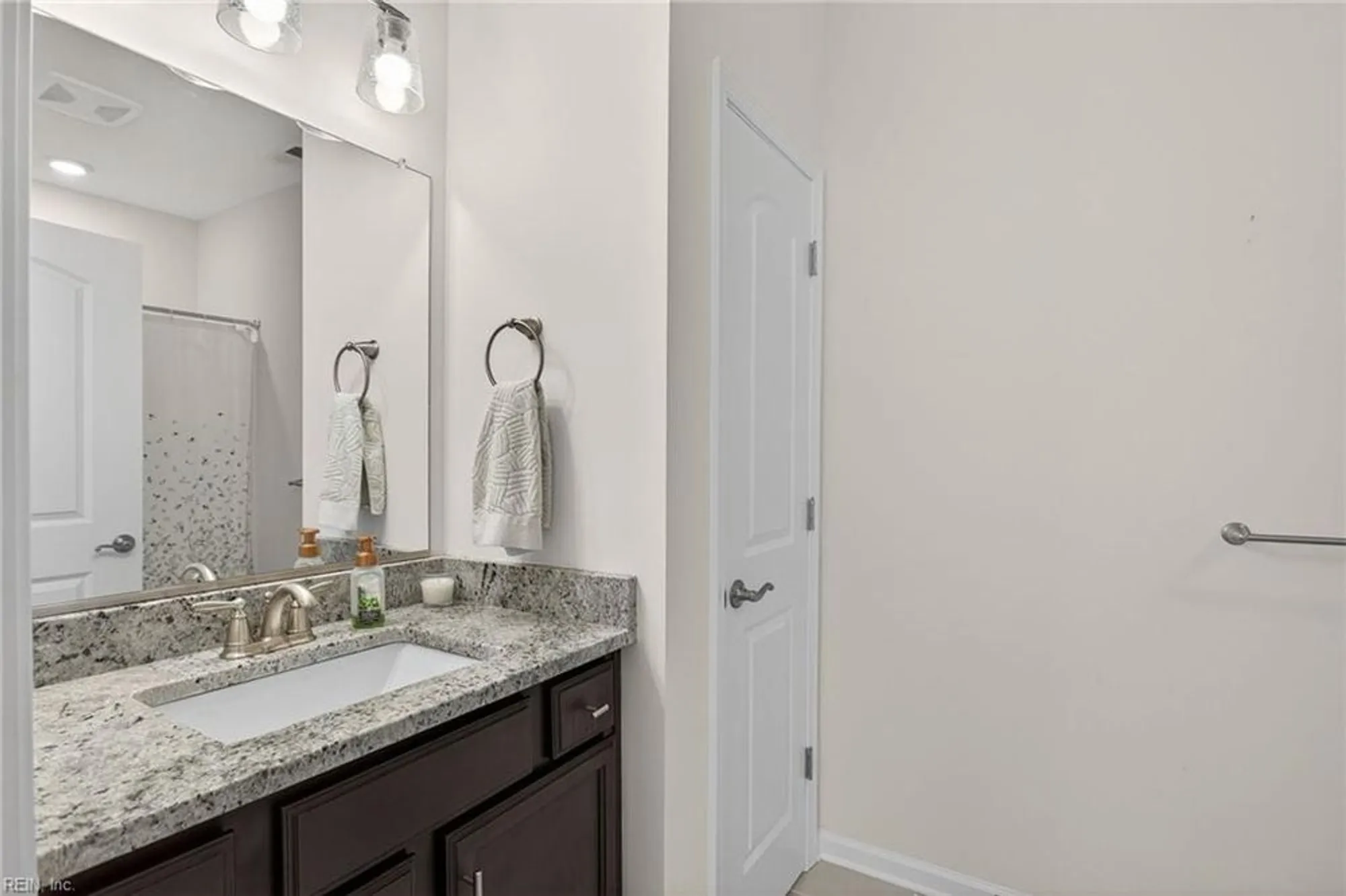 Property Slideshow image 23 of 31 | 105 cathedral st, Smithfield, VA, 23430