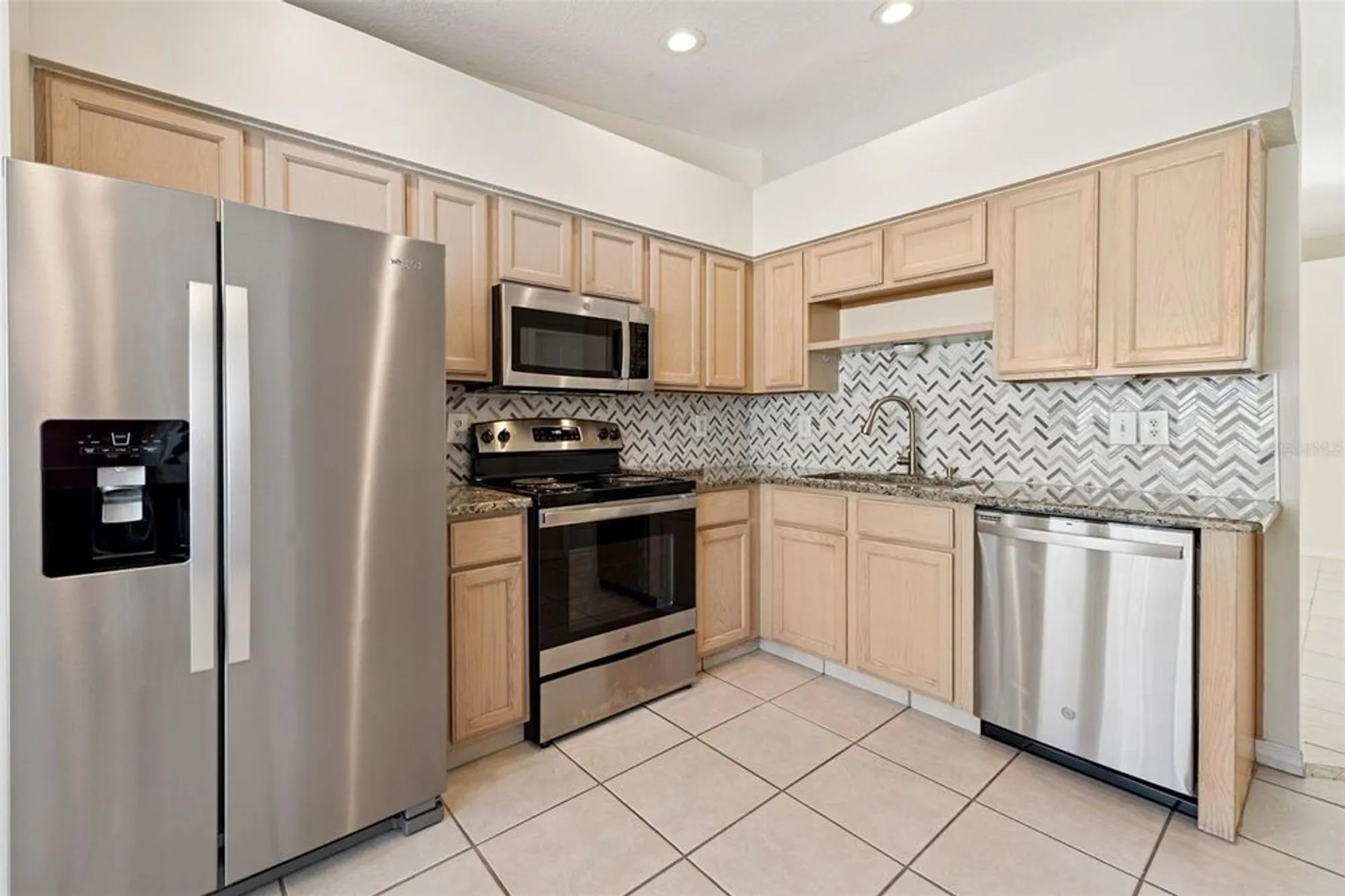 Property Slideshow image 7 of 29 | 29327 zeller ave, San Antonio, FL, 33576