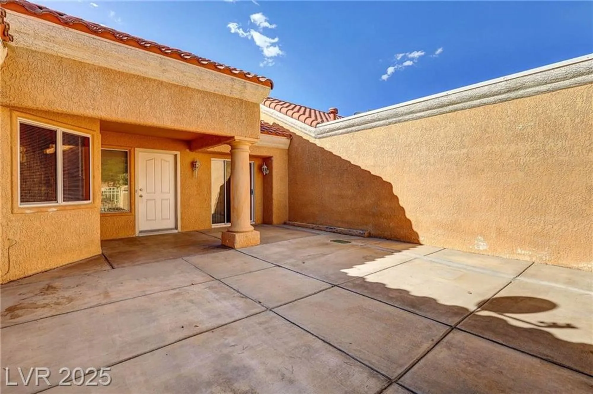 Property Slideshow image 26 of 42 | 2501 showcase dr, Las Vegas, NV, 89134