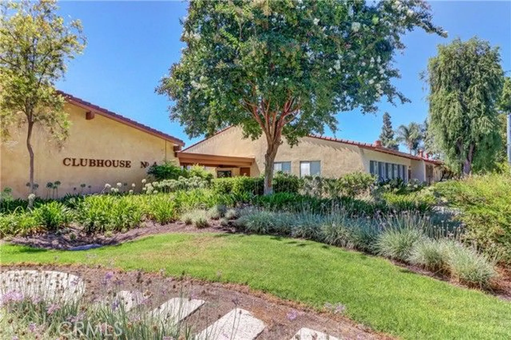 Property Slideshow image 45 of 56 | 2009 via mariposa w d, Laguna Woods, CA, 92637