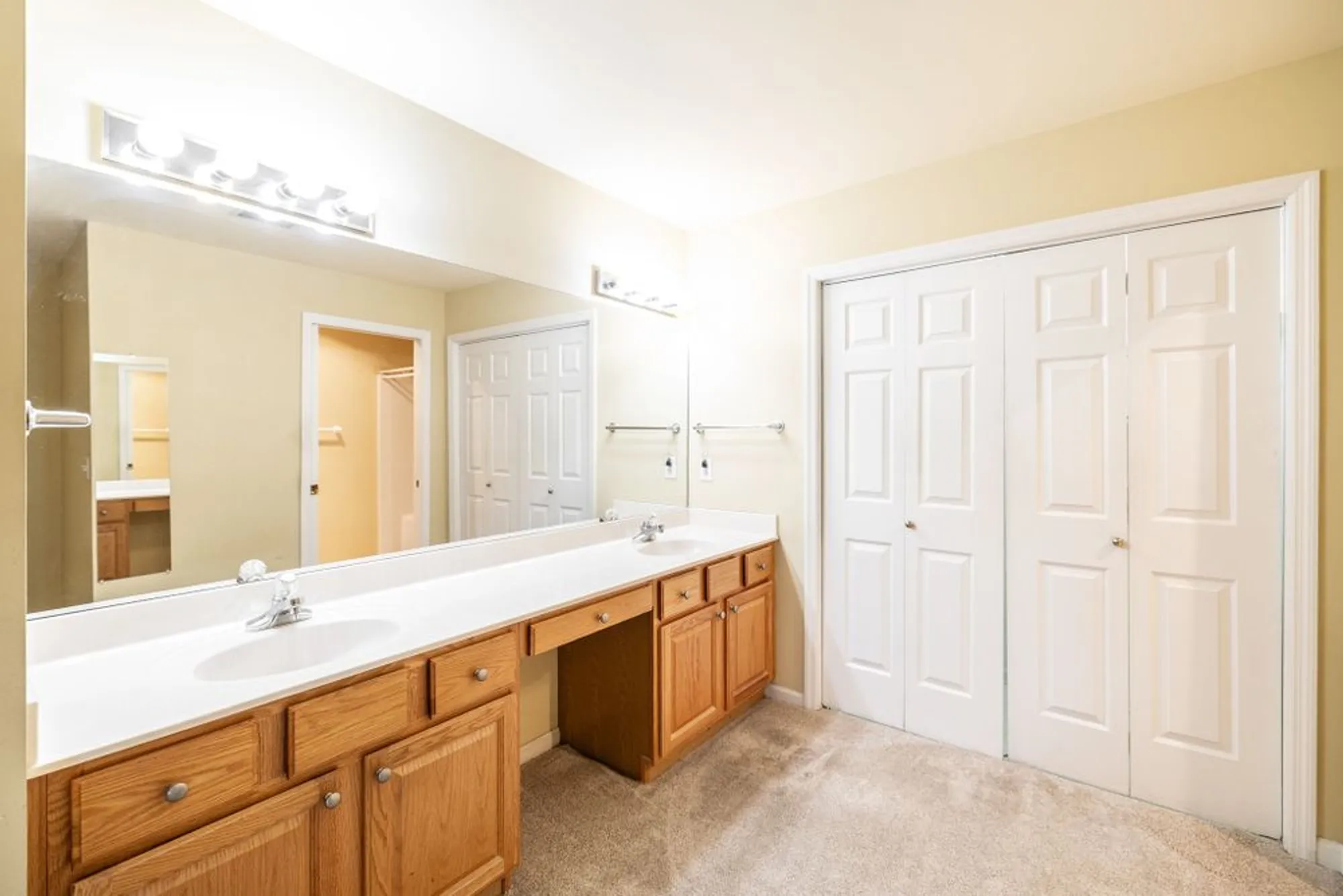 Property Slideshow image 35 of 54 | 115 newsom grn, Nashville, TN, 37221