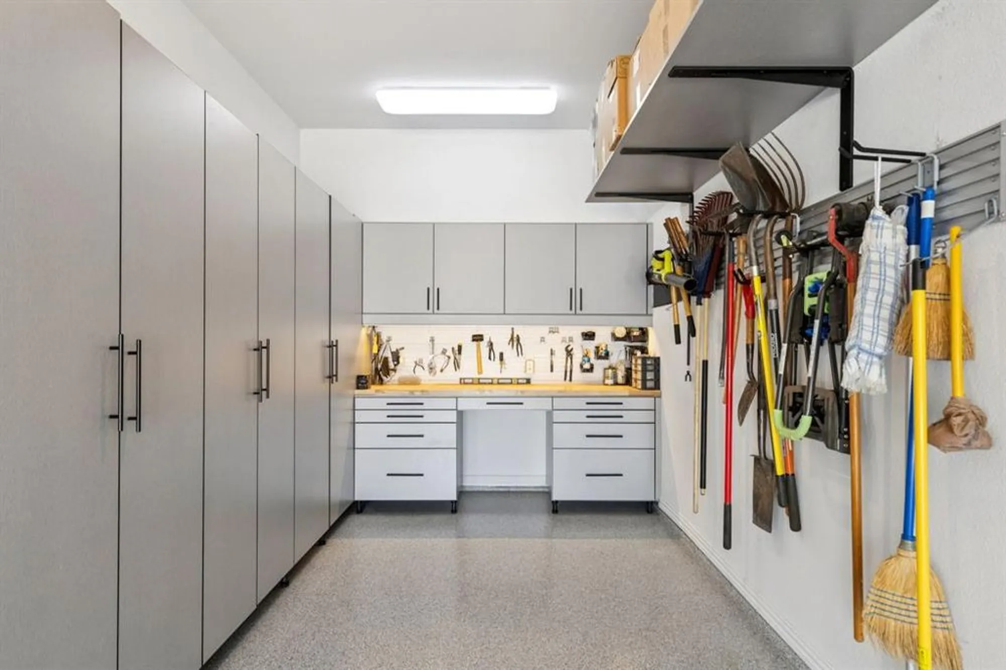 Property Slideshow image 6 of 34 | 4724 cherry bark trl, Arlington, TX, 76005