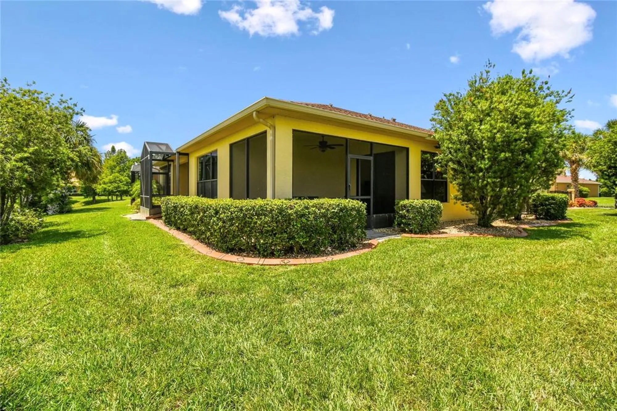 Property Slideshow image 41 of 63 | 3390 fallbrook dr, Kissimmee, FL, 34759