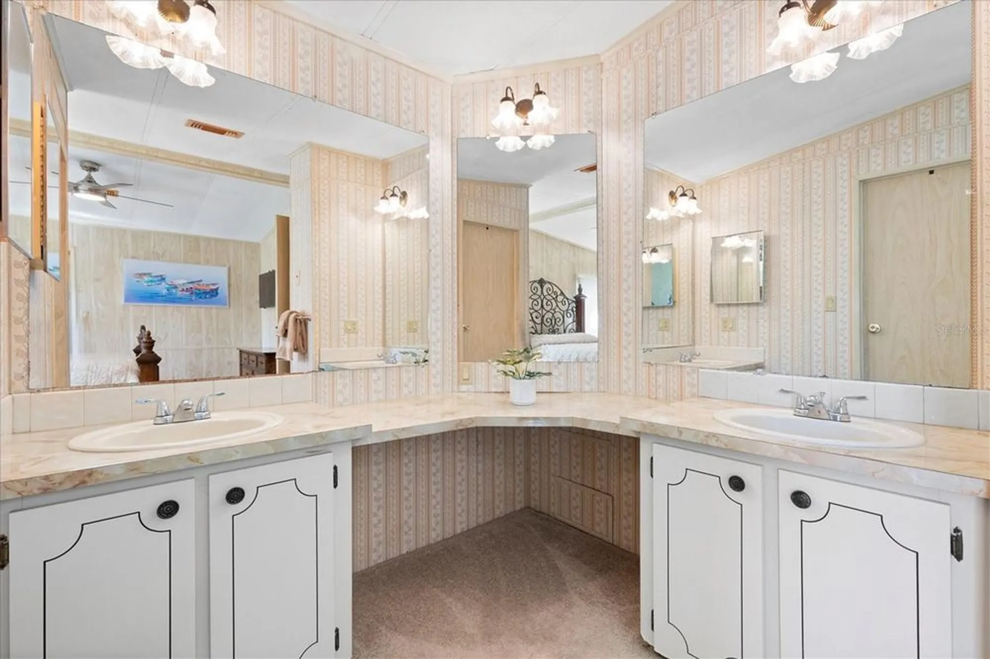 Property Slideshow image 18 of 30 | 104 winterberry ave, Wildwood, FL, 34785