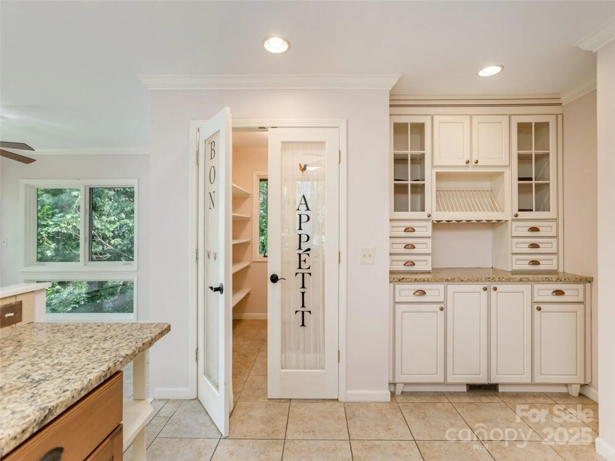 Property Slideshow image 14 of 35 | 204 greenleaf dr, Flat Rock, NC, 28731