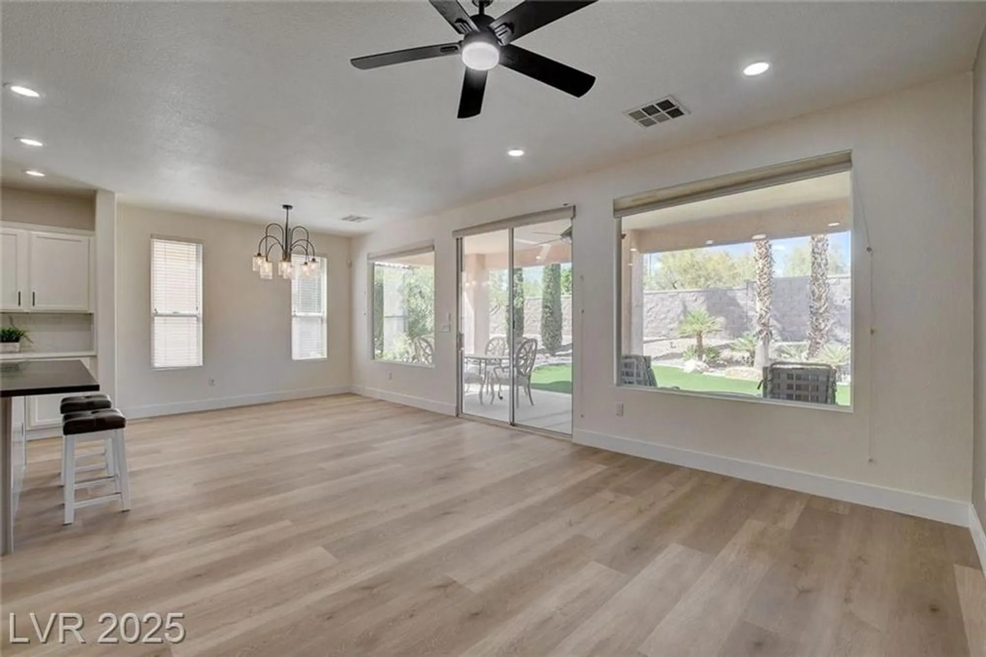 Property Slideshow image 15 of 48 | 4379 bella cascada st, Las Vegas, NV, 89135