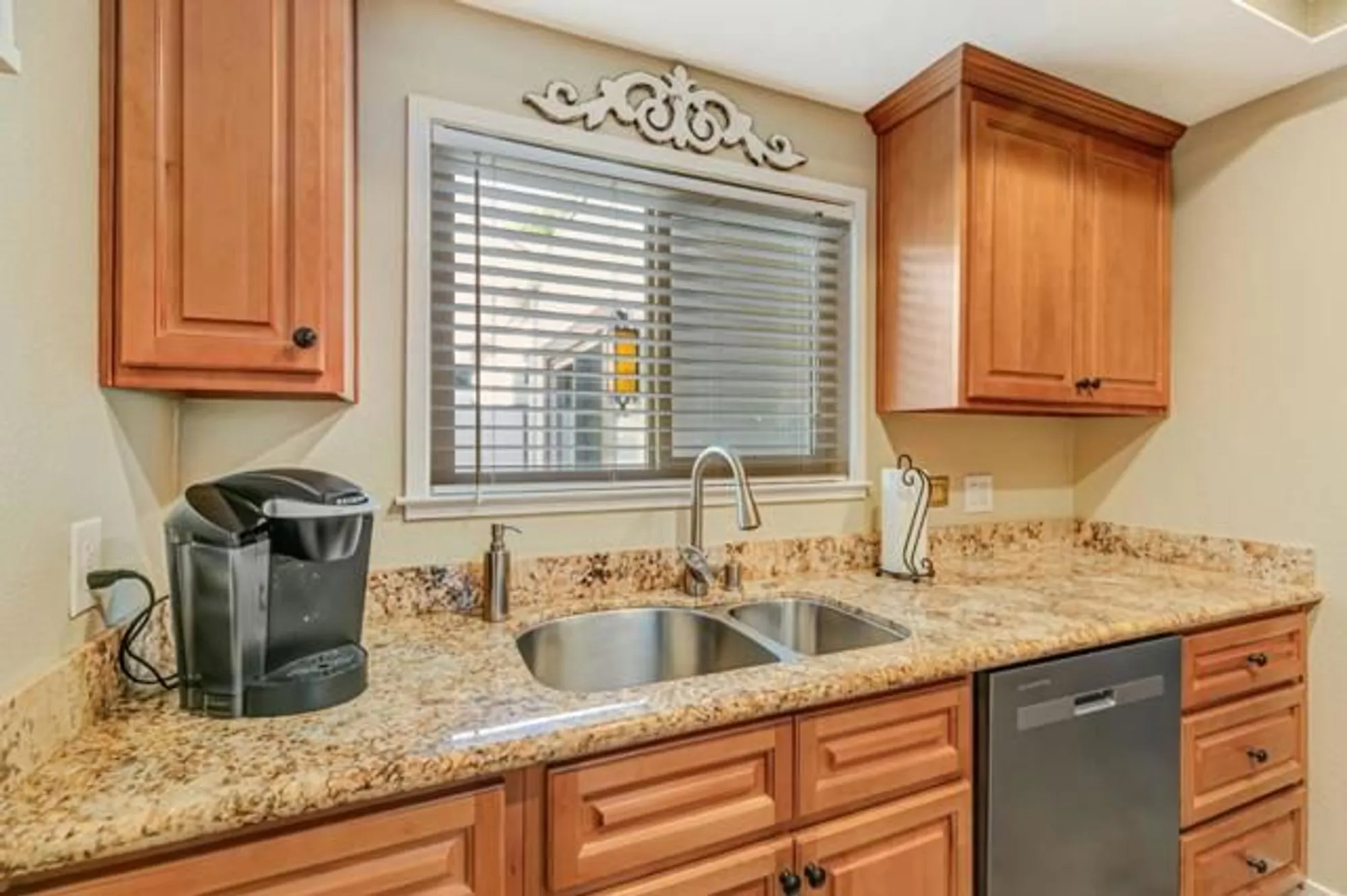 Property Slideshow image 16 of 35 | 6094 montgomery ct, San Jose, CA, 95135