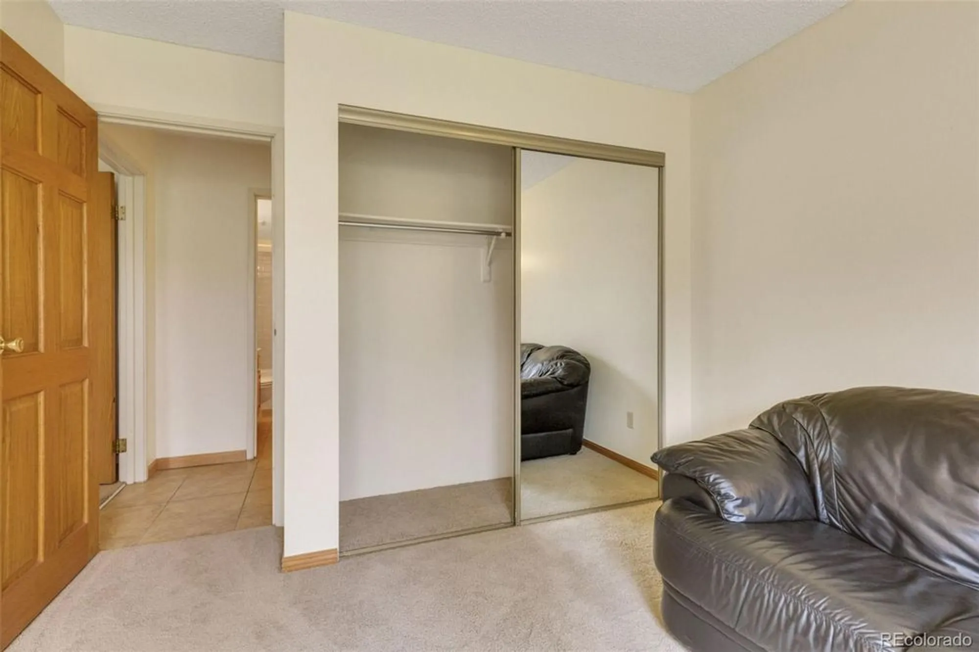 Property Slideshow image 16 of 44 | 13952 e marina dr apt 102, Aurora, CO, 80014
