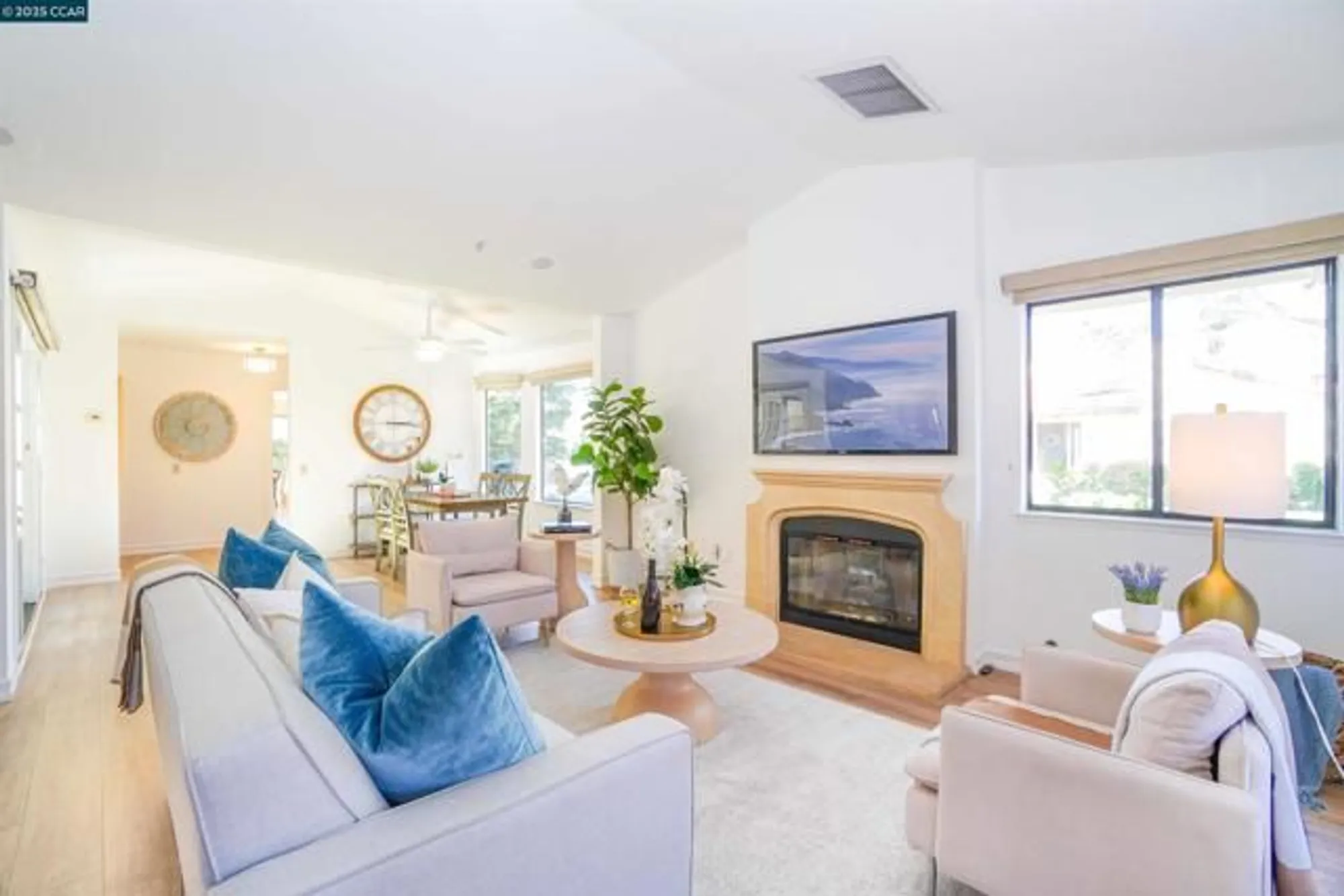Property Slideshow image 1 of 26 | 11 fountain grove cir, Napa, CA, 94558