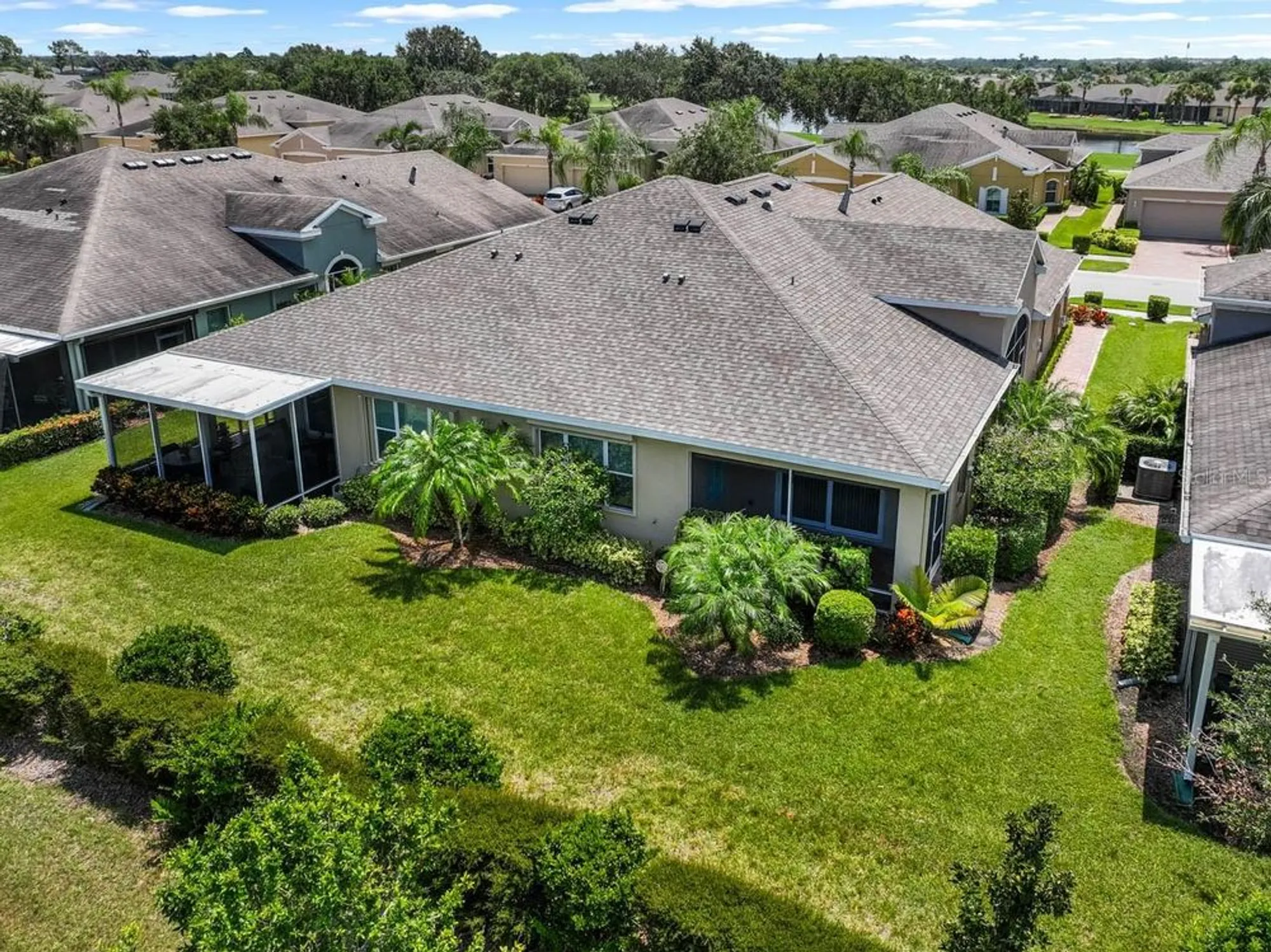 Property Slideshow image 33 of 60 | 809 chipper dr, Sun City Center, FL, 33573