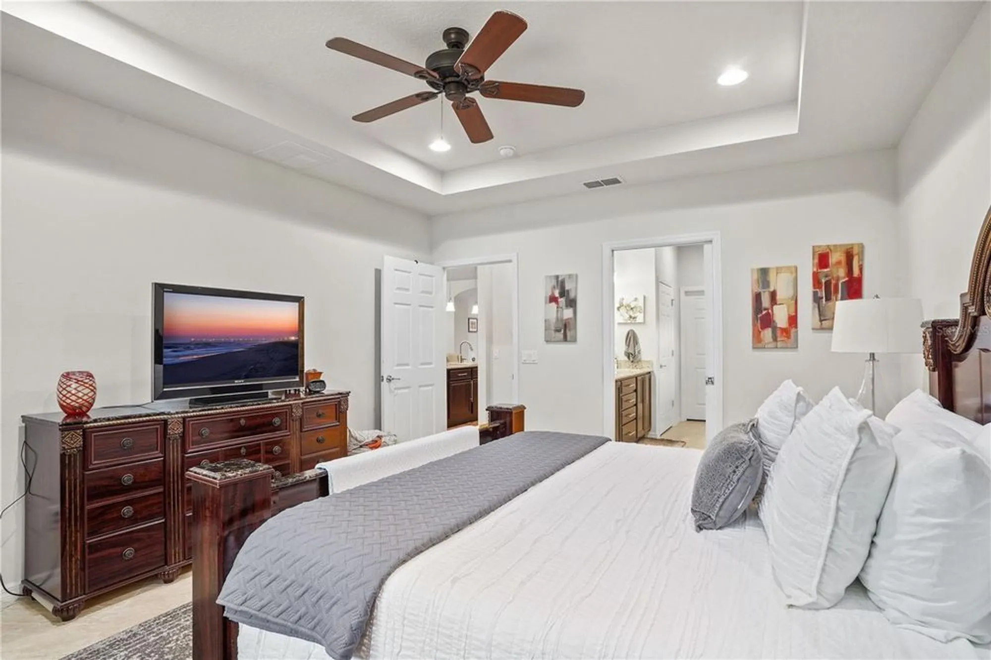 Property Slideshow image 16 of 53 | 329 alicante ct, Davenport, FL, 33837