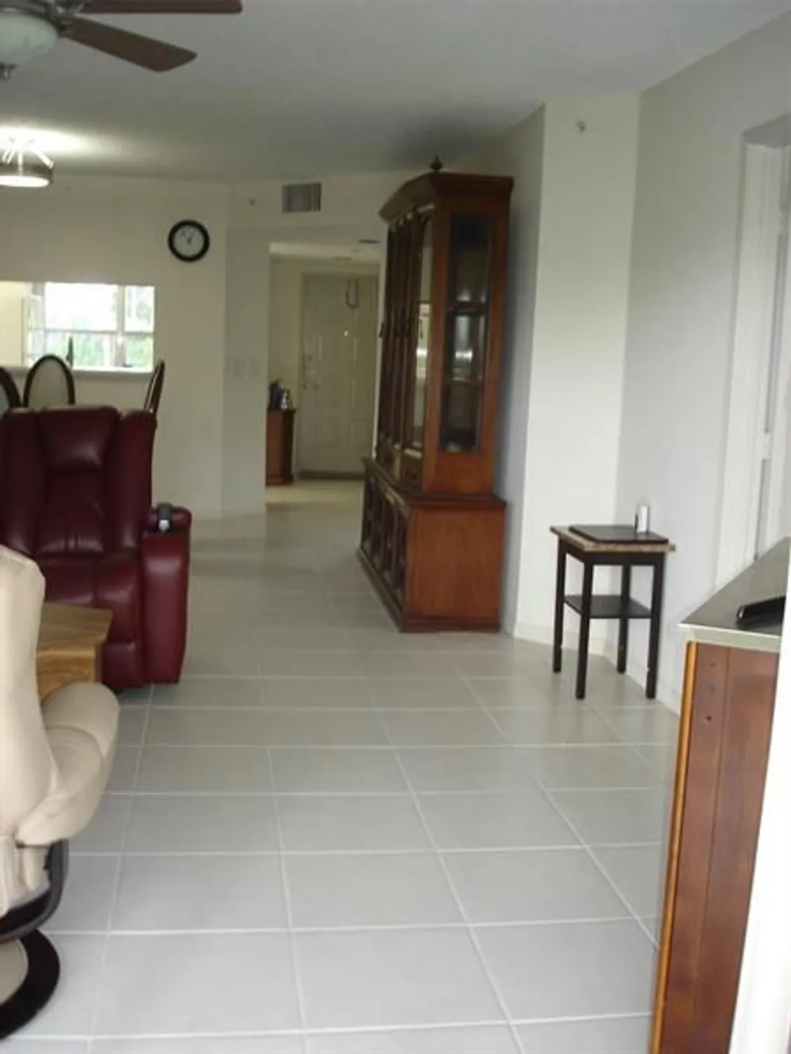 Property Slideshow image 5 of 13 | 571 sw 142nd ave apt 106, Pembroke Pines, FL, 33027