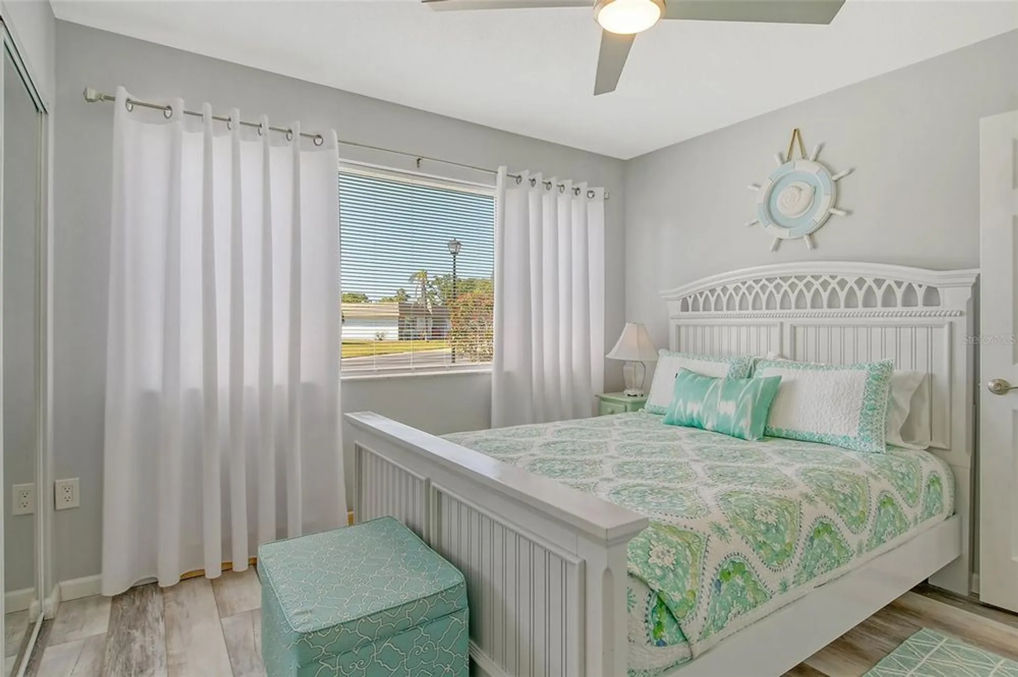 Property Slideshow image 25 of 47 | 2752 riverbluff pl # 66, Sarasota, FL, 34231