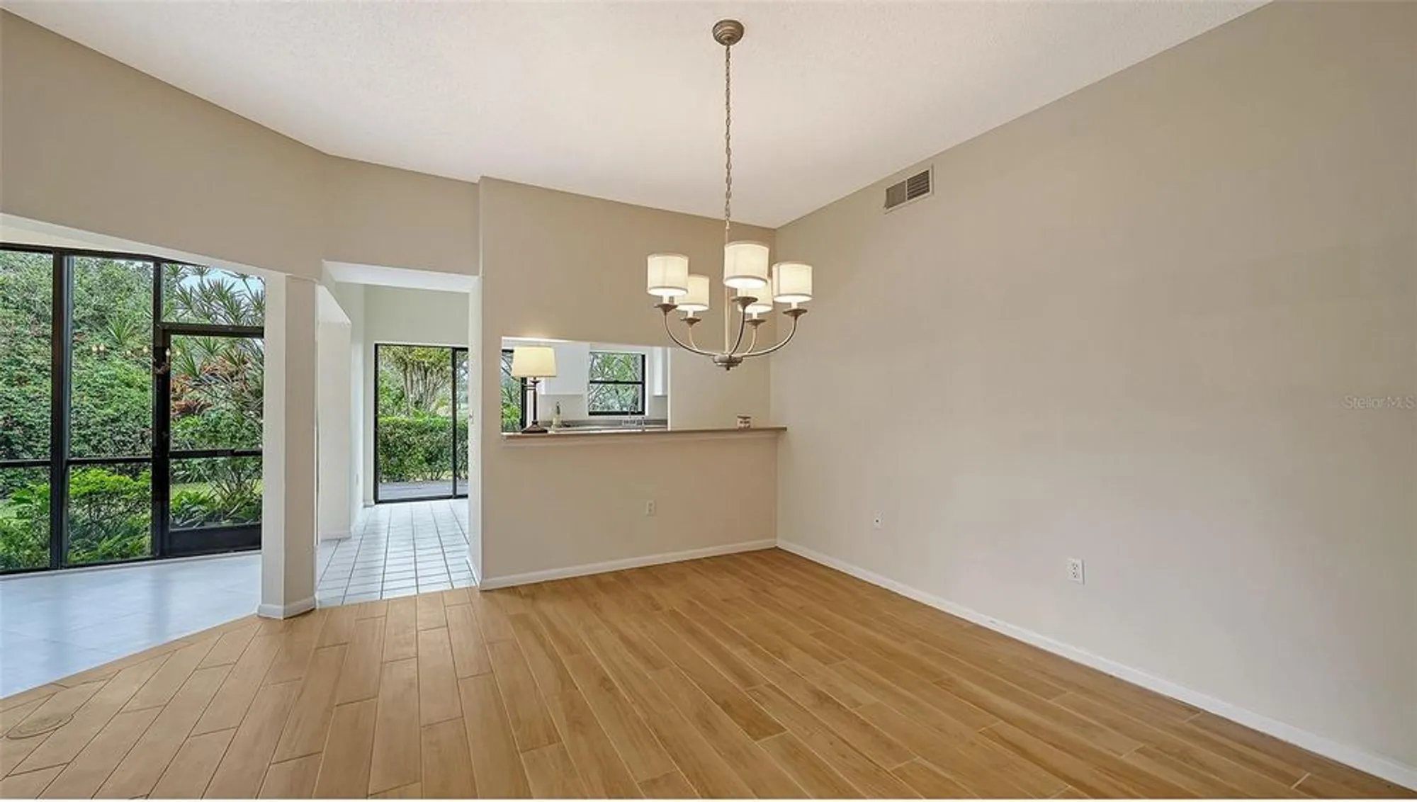 Property Slideshow image 5 of 72 | 1603 starling dr # 101, Sarasota, FL, 34231