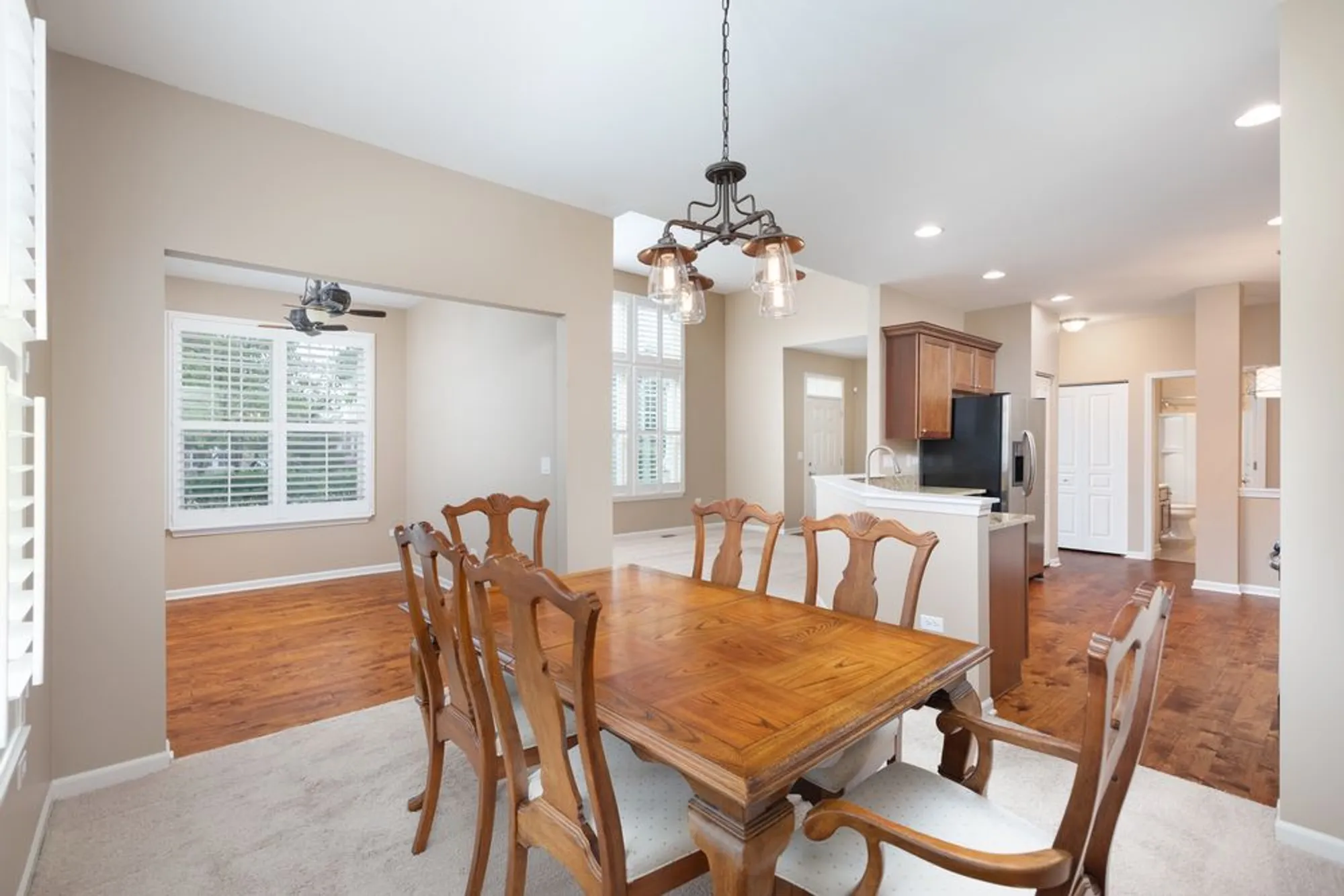 Property Slideshow image 13 of 29 | 2629 camberley cir, Naperville, IL, 60564