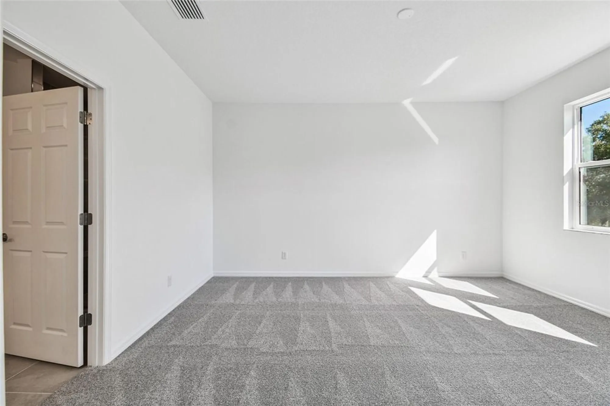 Property Slideshow image 18 of 43 | 18080 cherished loop, Lakewood Ranch, FL, 34211