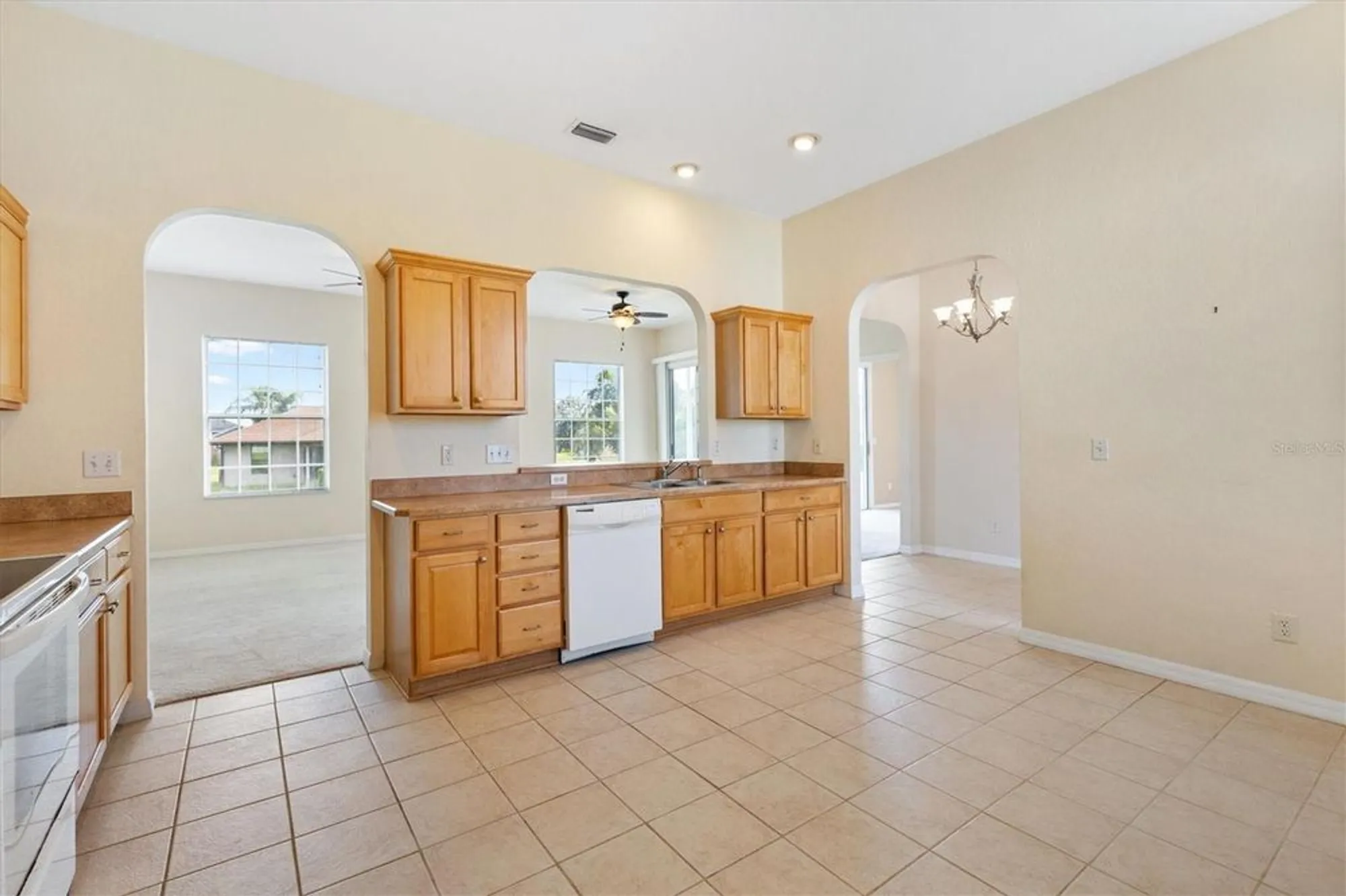 Property Slideshow image 11 of 35 | 12205 se 173rd pl, Summerfield, FL, 34491
