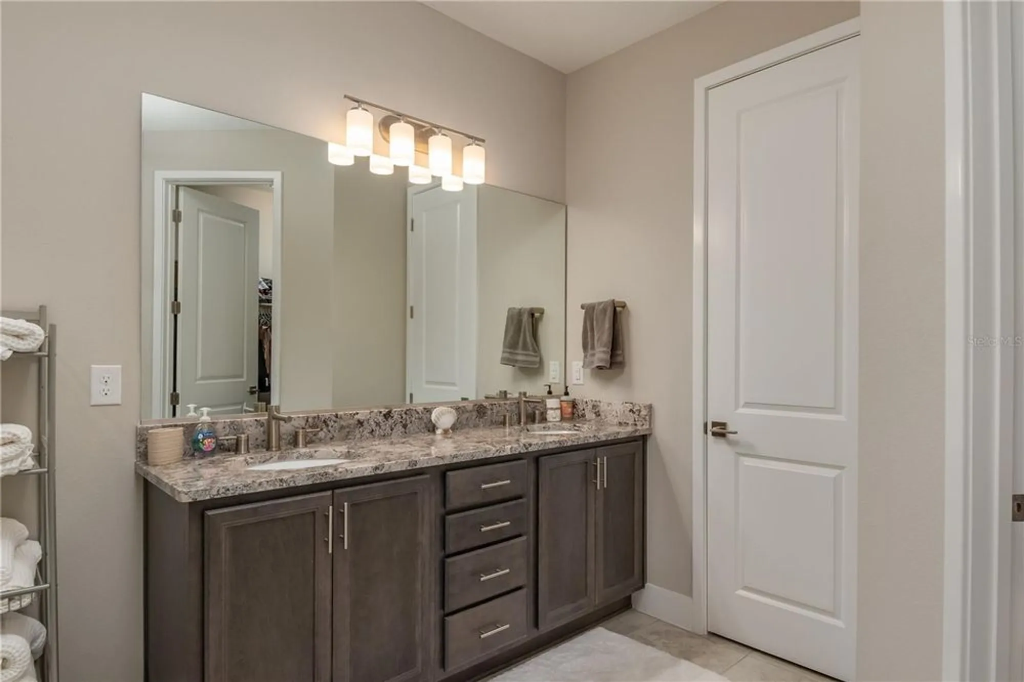 Property Slideshow image 15 of 26 | 5333 nw 33rd pl, Ocala, FL, 34482