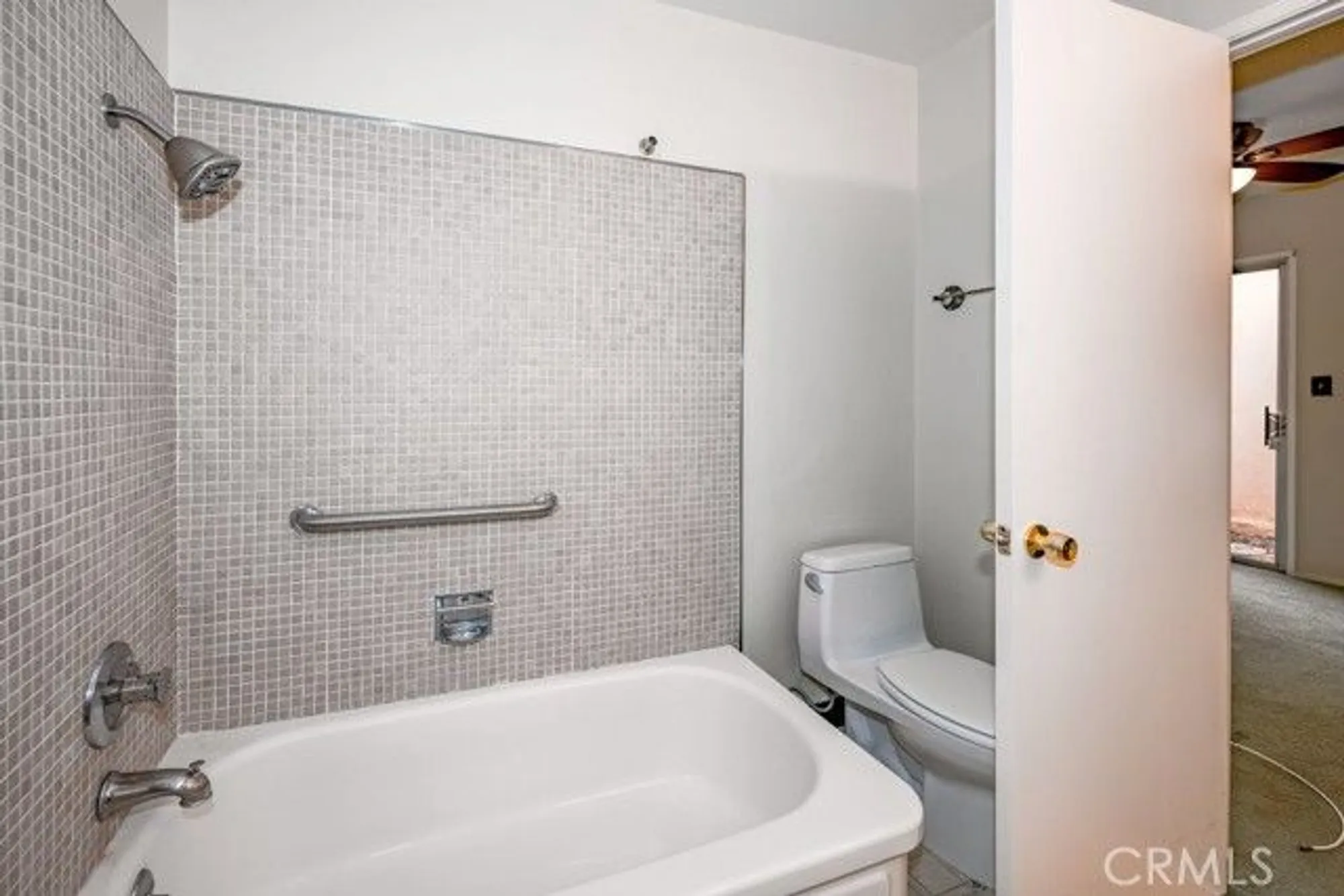 Property Slideshow image 10 of 35 | 18923 circle of friends, Newhall, CA, 91321