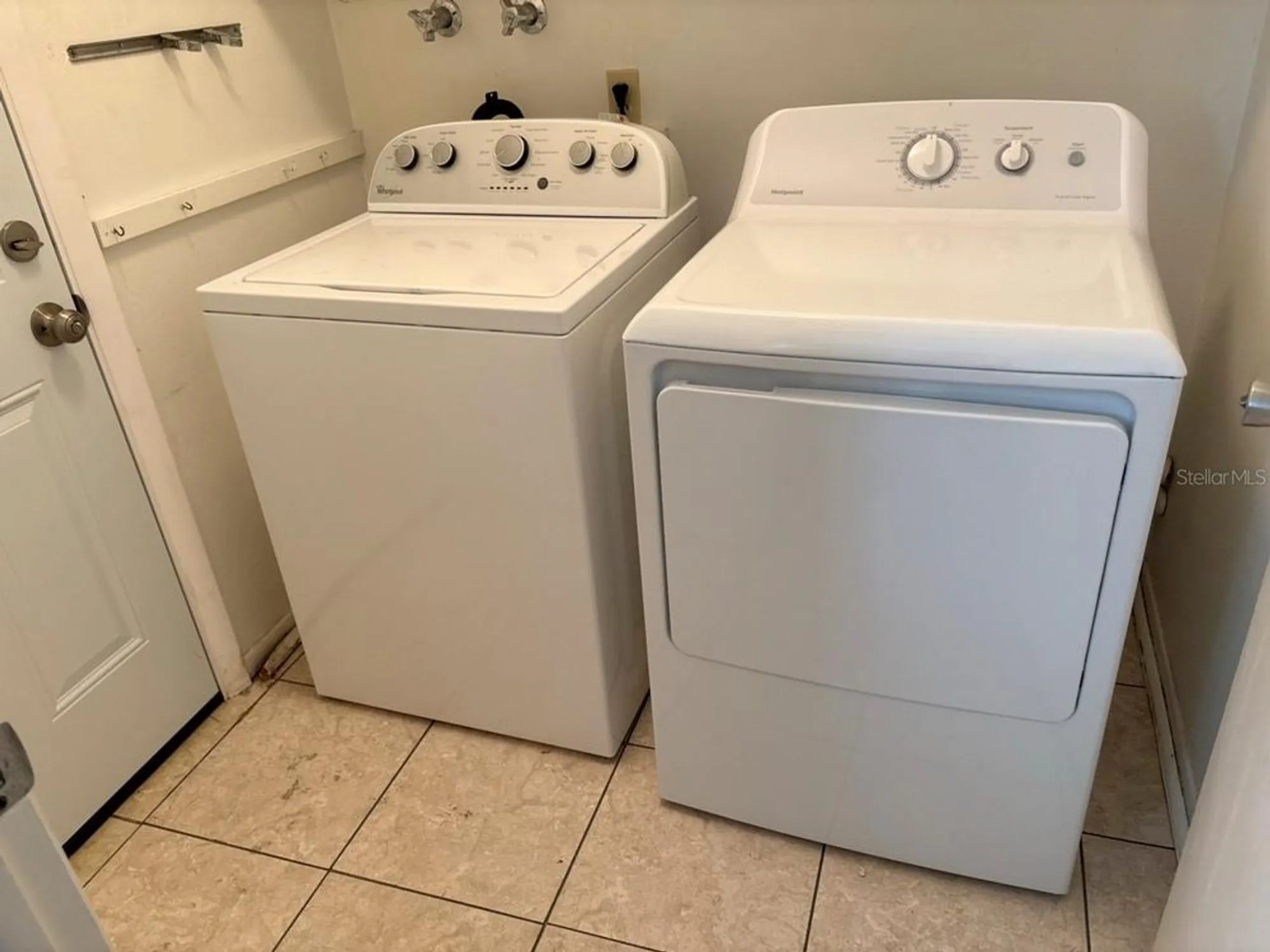 Property Slideshow image 15 of 16 | 1515 danbury dr, Sun City Center, FL, 33573