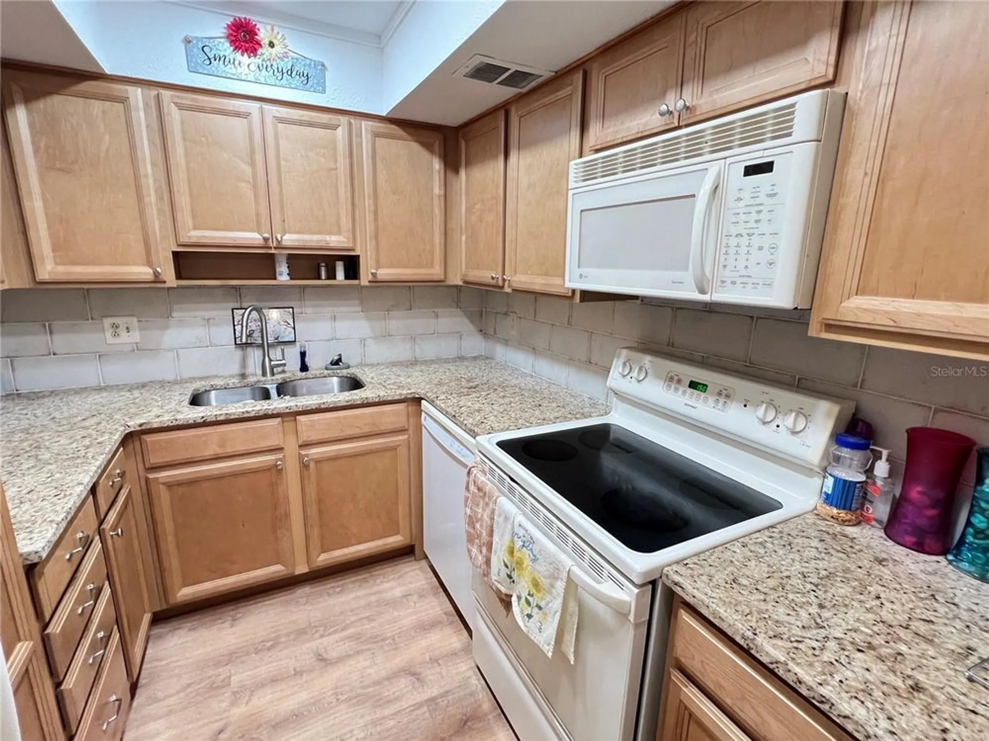 Property Slideshow image 8 of 49 | 2437 harbor blvd 213, Port Charlotte, FL, 33952