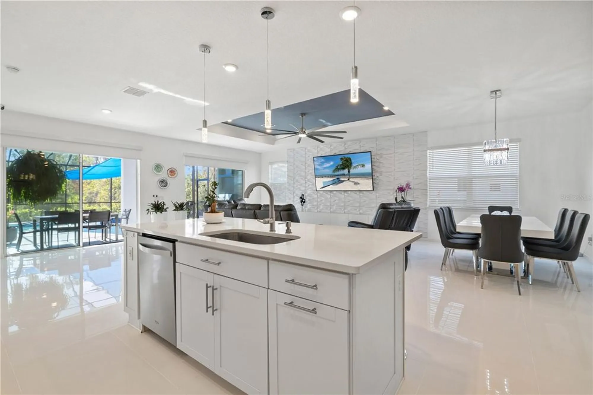 Property Slideshow image 10 of 70 | 15162 canopy cove dr, Winter Garden, FL, 34787