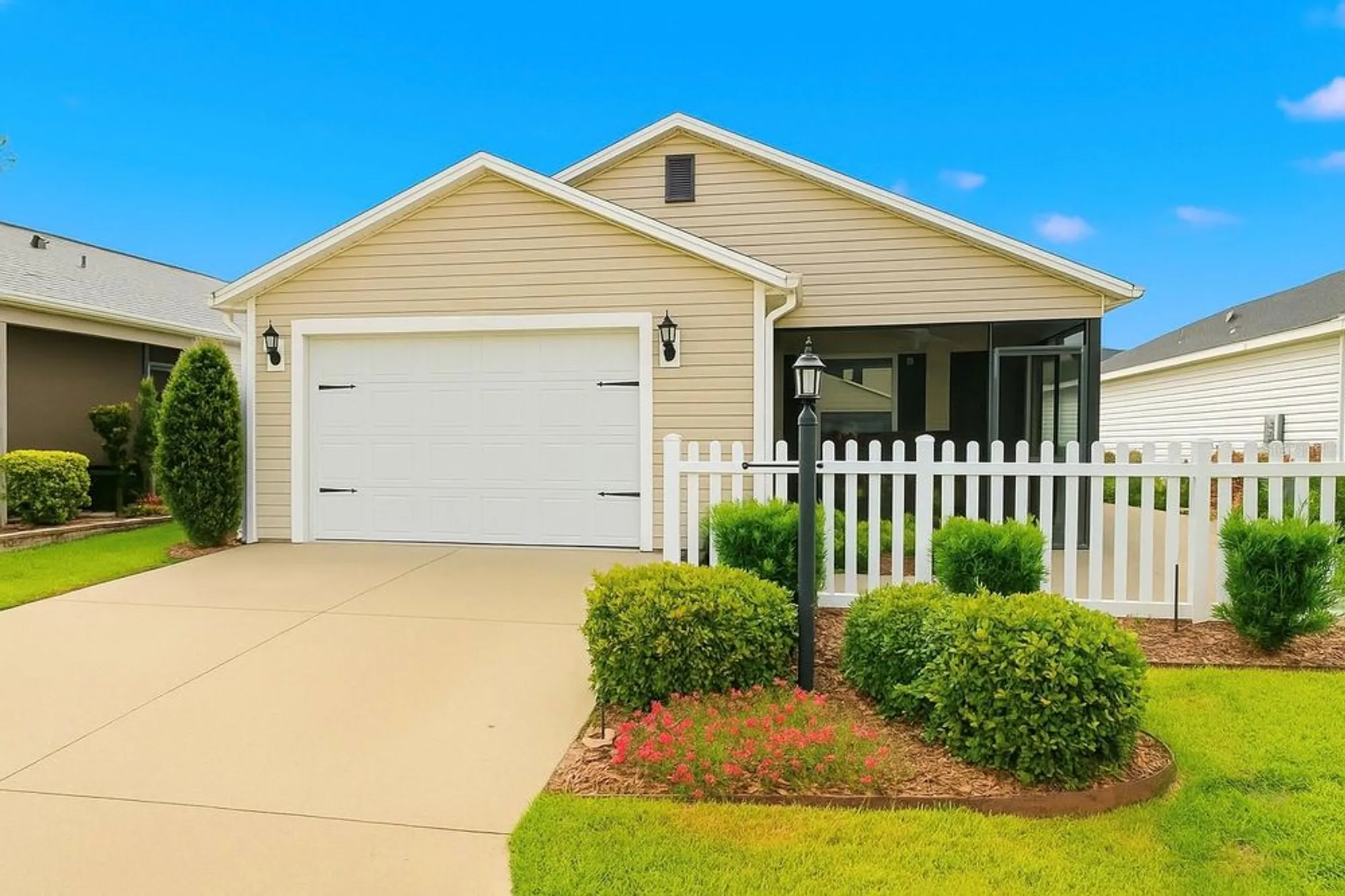 Property Slideshow image 1 of 26 | 6052 chase ct, The Villages, FL, 32163