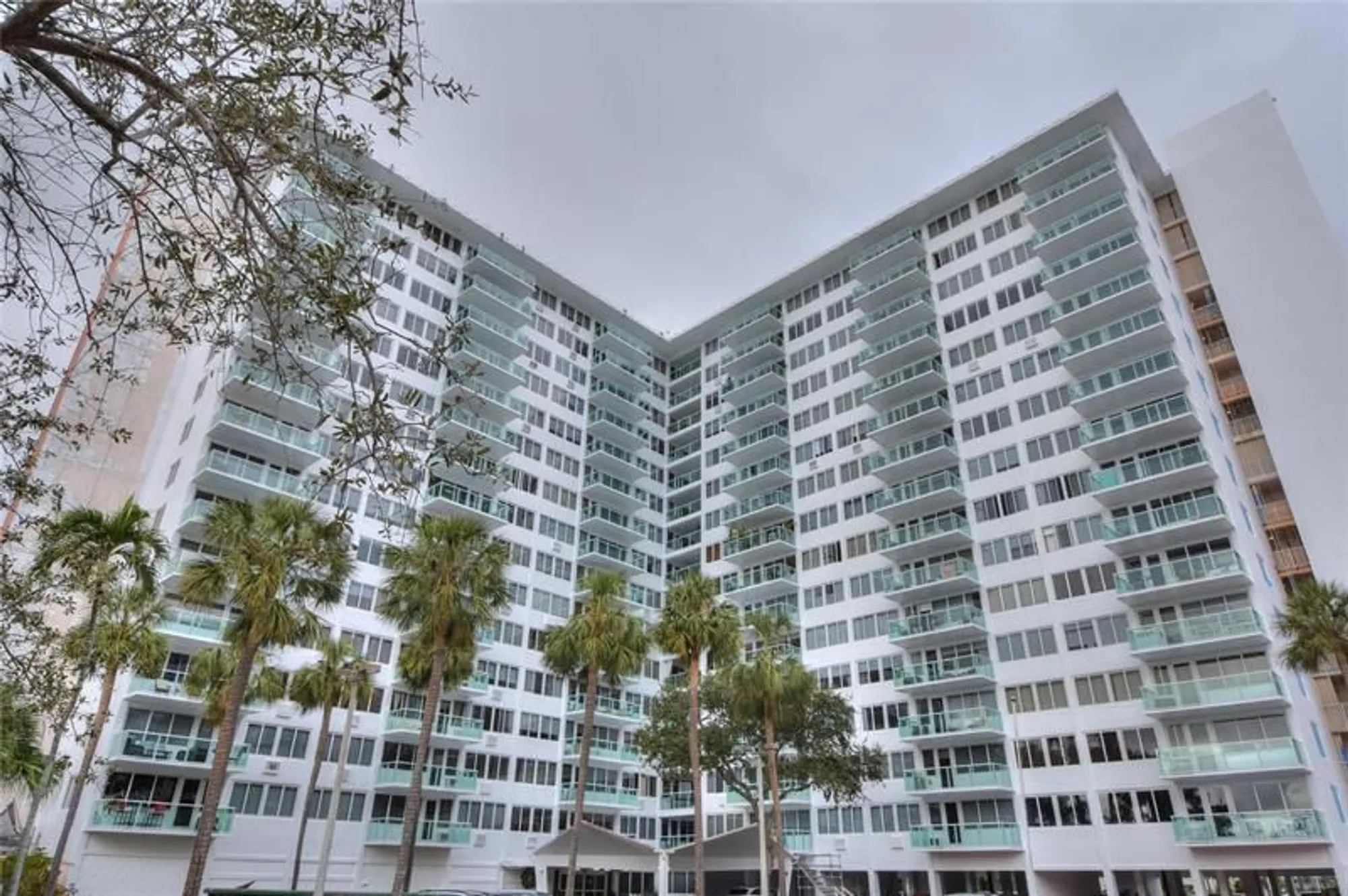 Property Slideshow image 1 of 49 | 3233 ne 34th st 520, Fort Lauderdale, FL, 33308