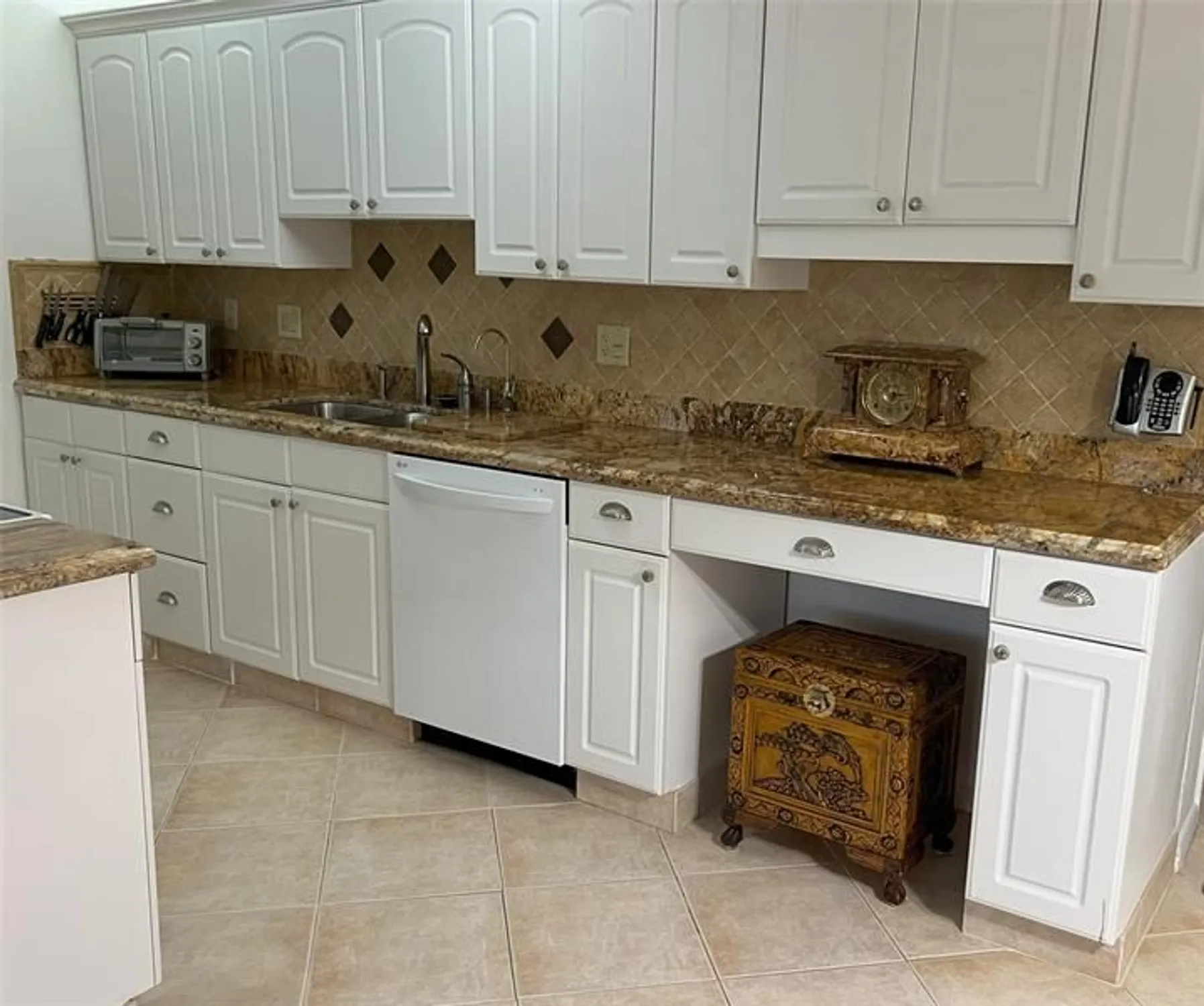 Property Slideshow image 1 of 29 | 2057 cambridge c # 2057, Deerfield Beach, FL, 33442