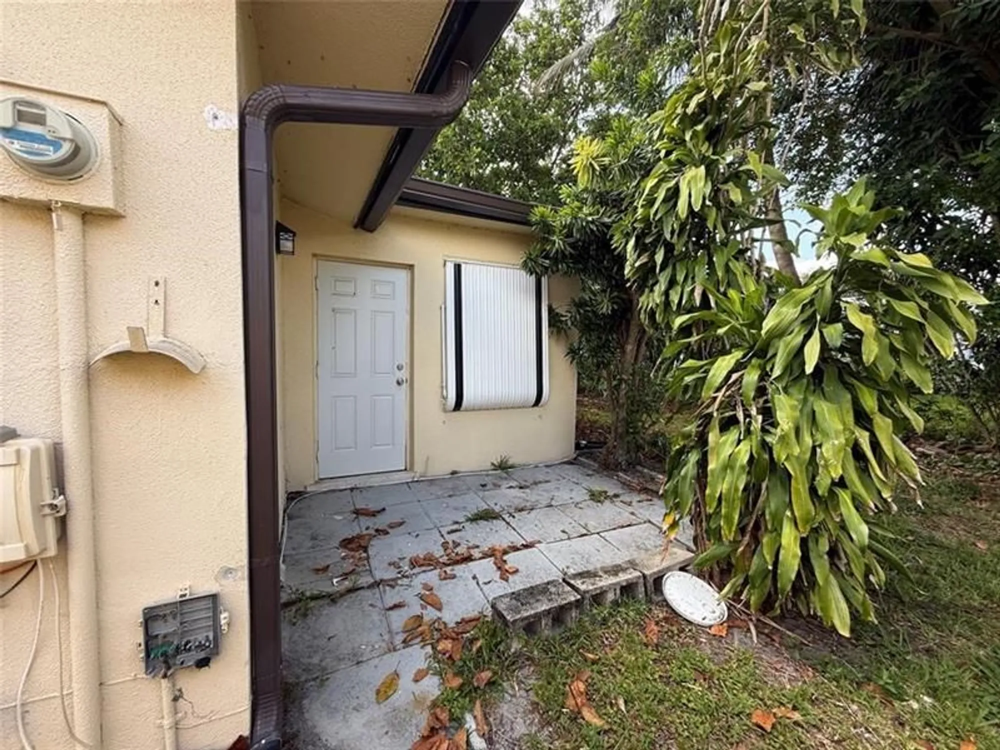 Property Slideshow image 6 of 17 | 4314 nw 47th ct, Tamarac, FL, 33319