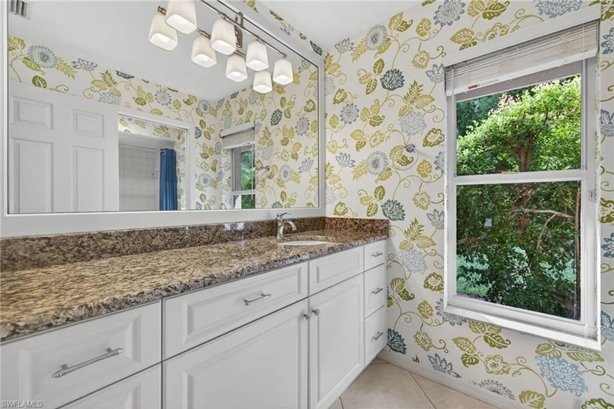 Property Slideshow image 24 of 44 | 3821 woodlake dr, Bonita Springs, FL, 34134