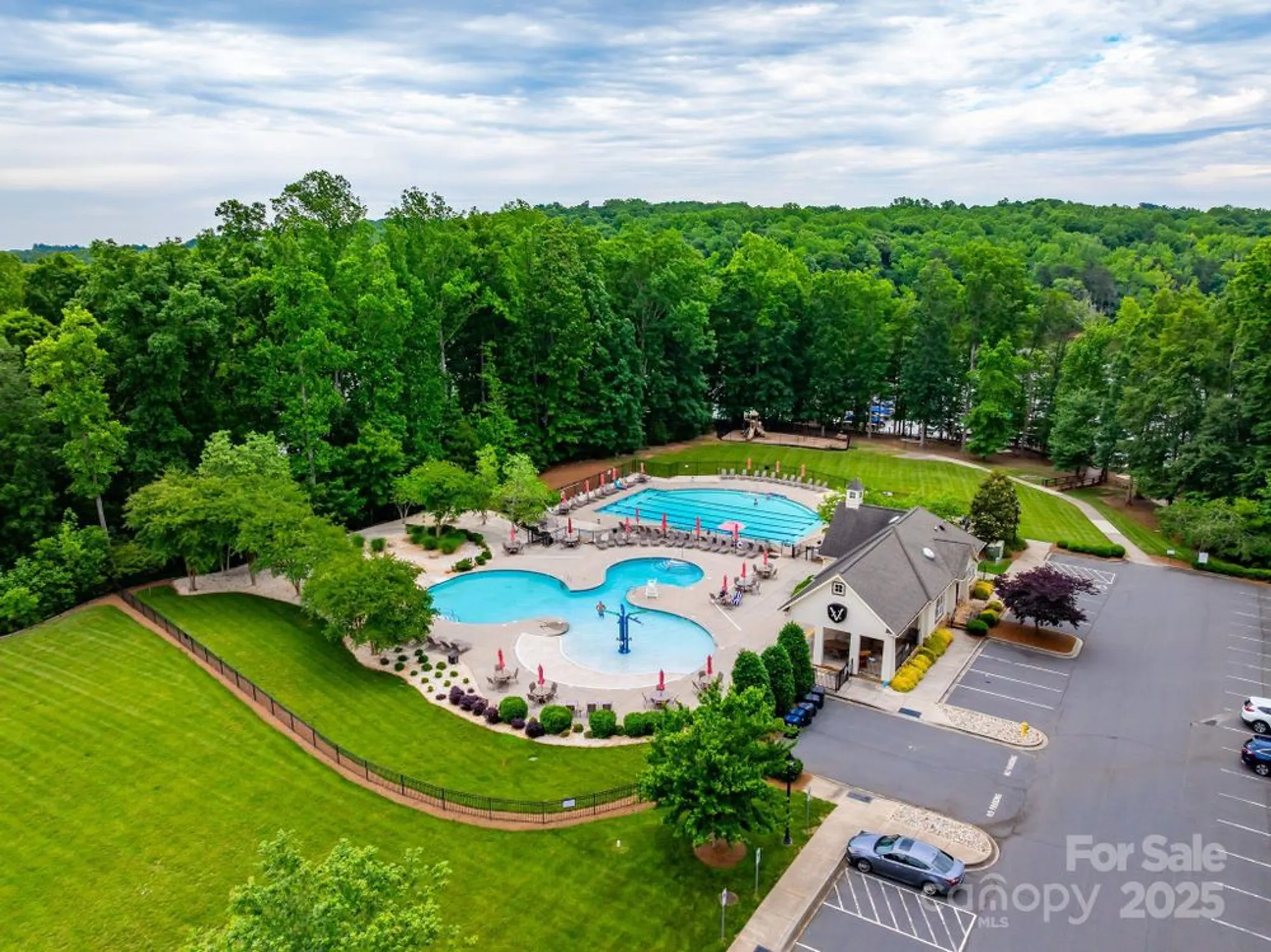 Property Slideshow image 31 of 39 | 8830 artesa mill ln, Charlotte, NC, 28214