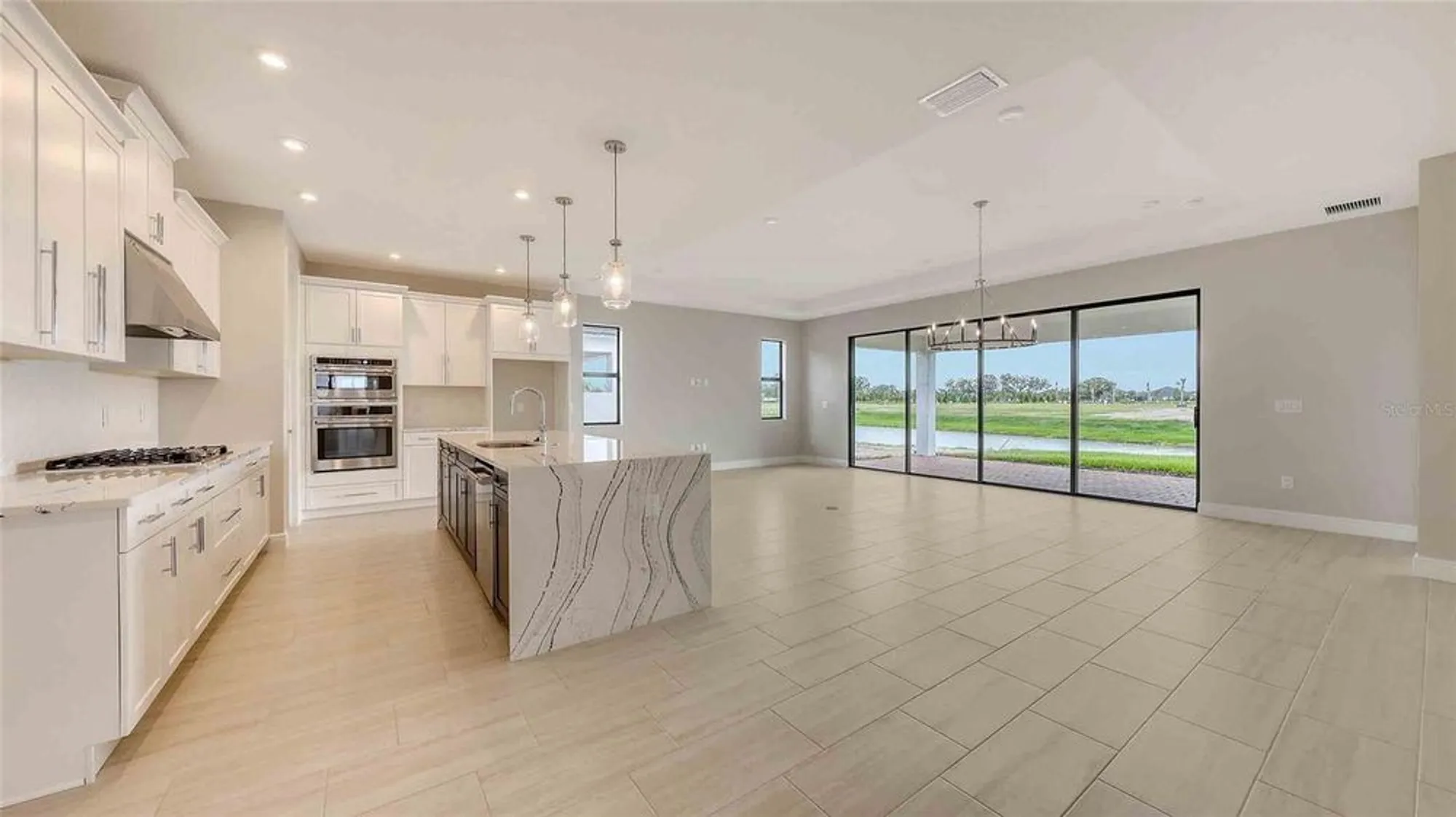 Property Slideshow image 21 of 44 | 14517 coastal woodland ln, Parrish, FL, 34219