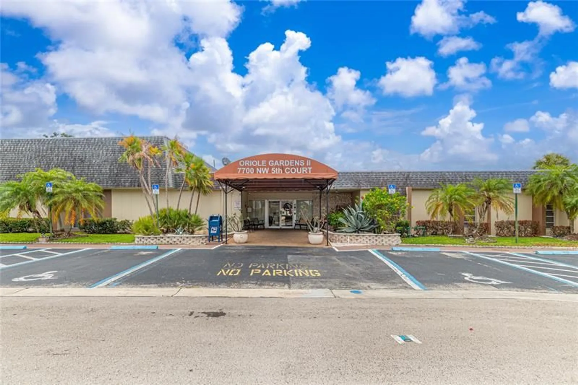 Property Slideshow image 21 of 30 | 600 nw 80th ave apt 105, Margate, FL, 33063