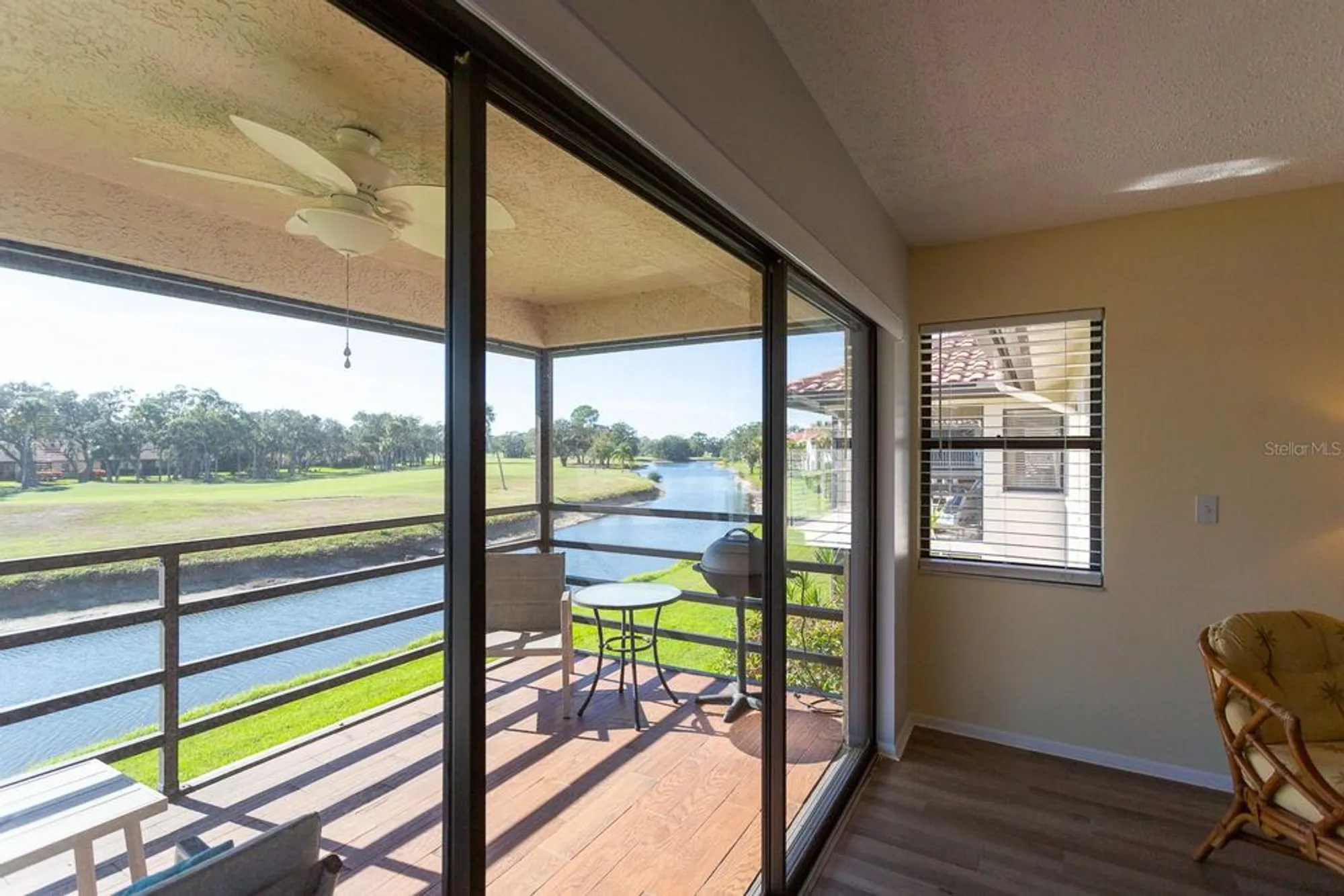 Property Slideshow image 12 of 41 | 5630 golf pointe dr 206, Sarasota, FL, 34243