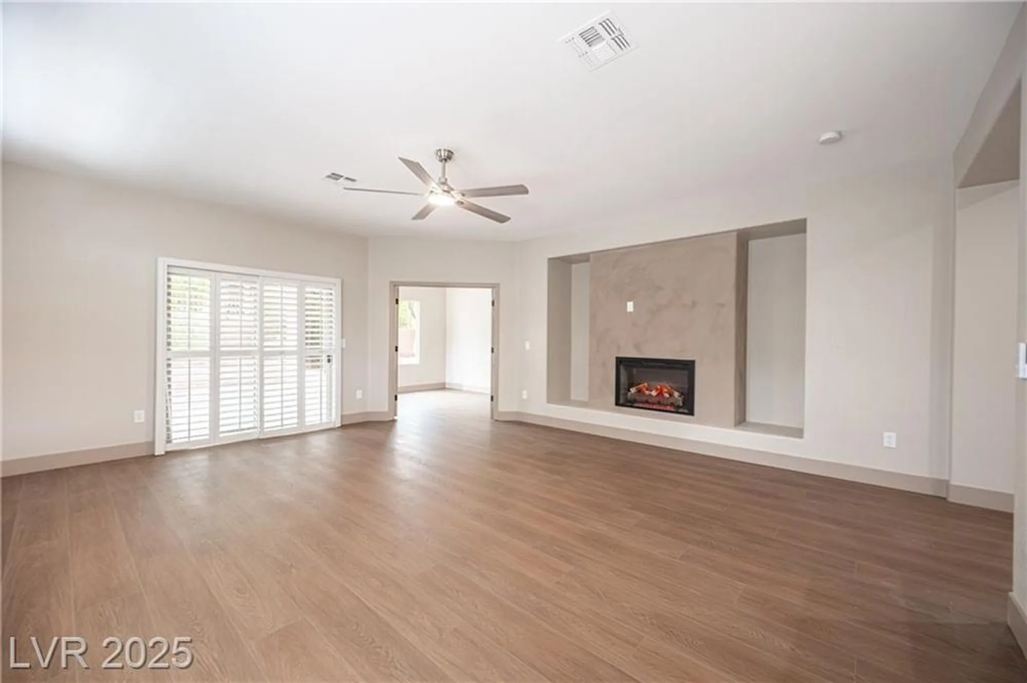 Property Slideshow image 9 of 27 | 1977 high mesa dr, Henderson, NV, 89012